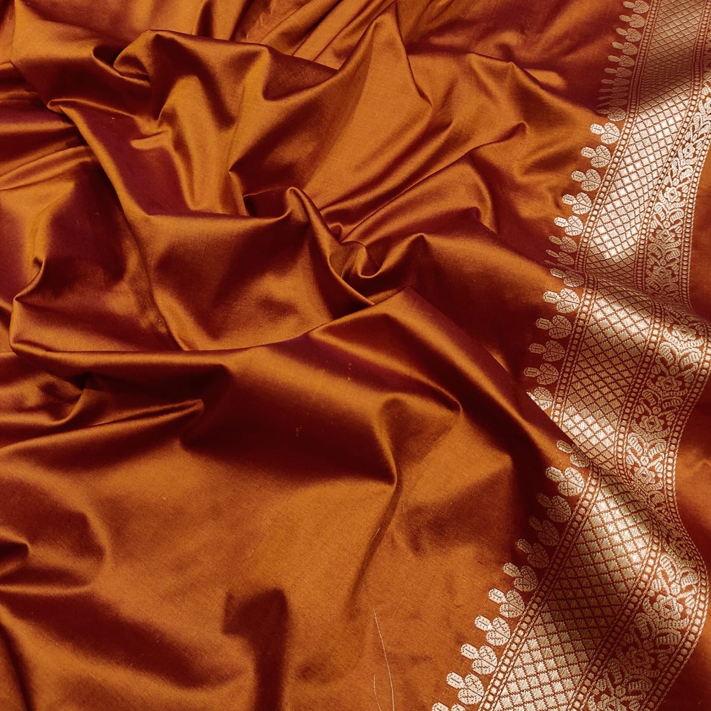 Ramina Dual Toned Katan Silk Saree Handwoven sari - Saffronfashionindia