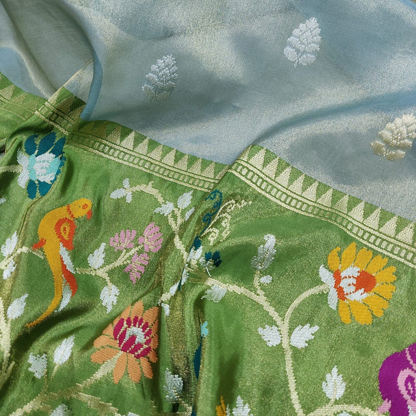 pure Tissue Handwoven silver gold Zari saree - Saffronfashionindia