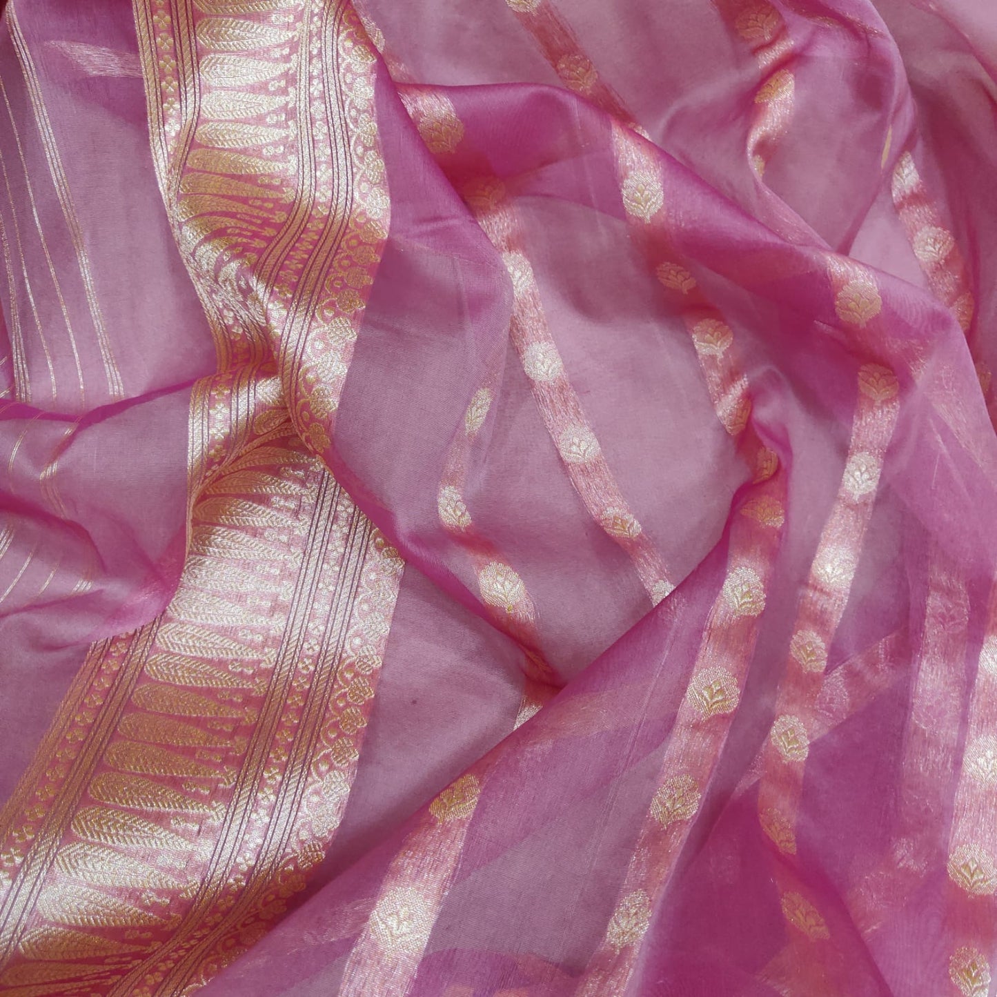 Reshma kora handwoven saree kadwa saree - Saffronfashionindia