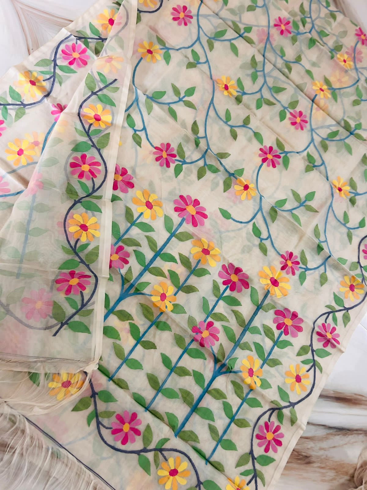 Saniya handloom muslin jamdani saree - Saffronfashionindia