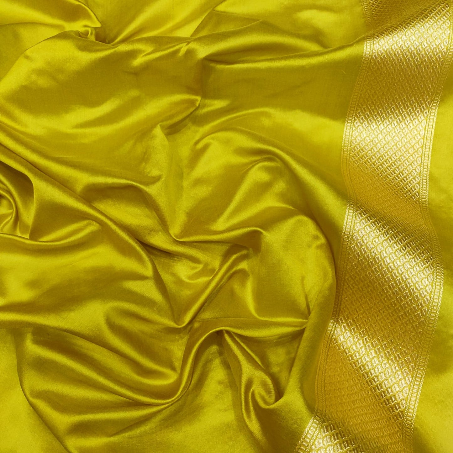 Sanida kora handwoven exclusive sarees - Saffronfashionindia