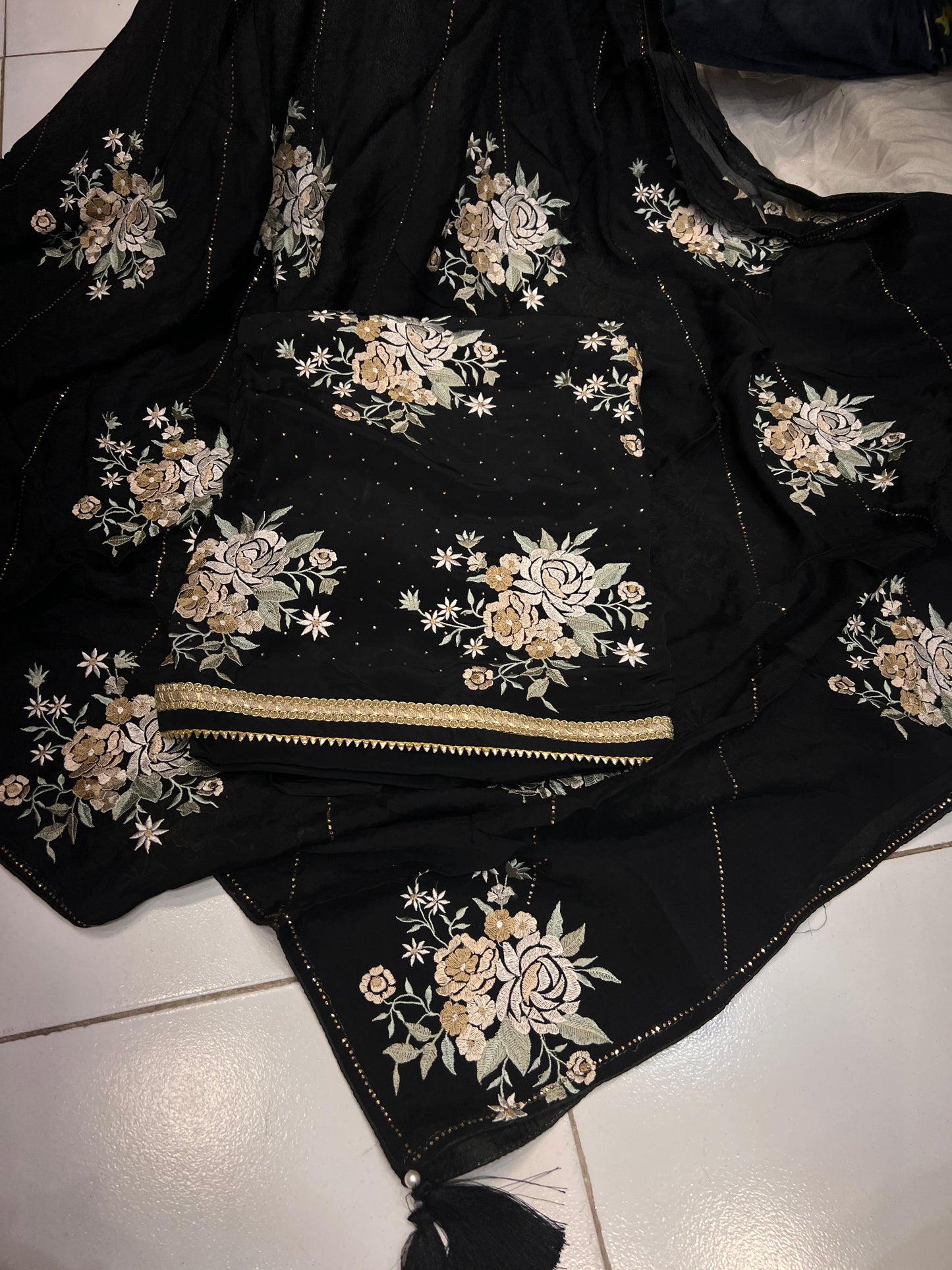 Divita crepe chinon punjabi suit - Saffronfashionindia