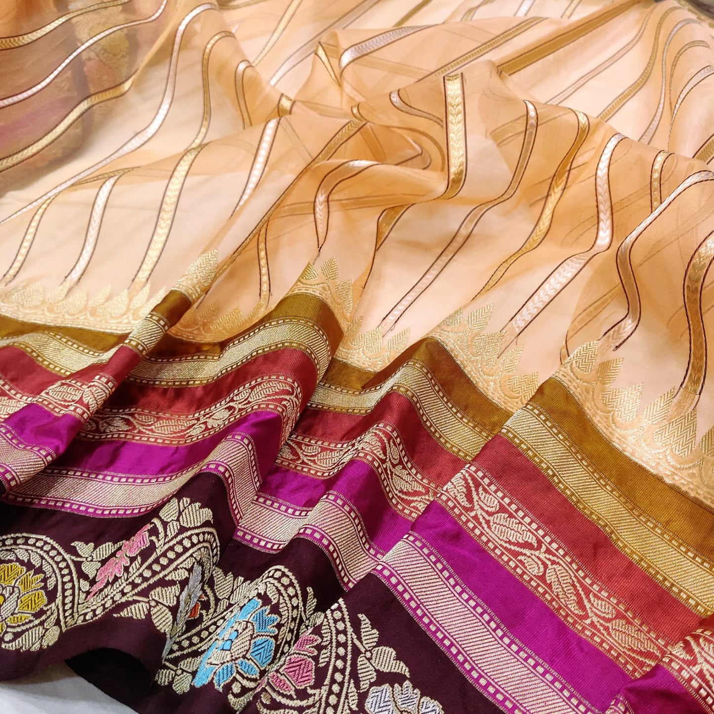 Mivika handwoven kora kadwa saree - Saffronfashionindia