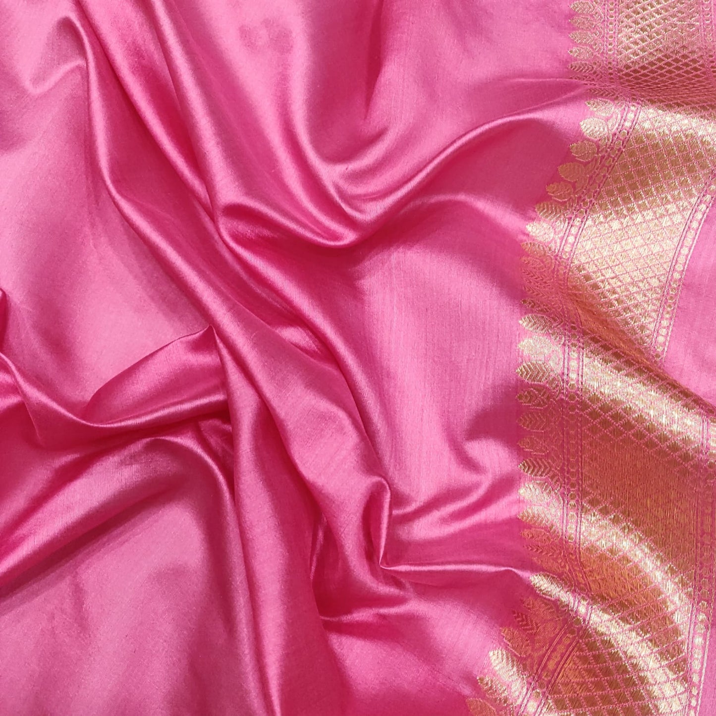 Subesha kora handwoven kadwa saree - Saffronfashionindia