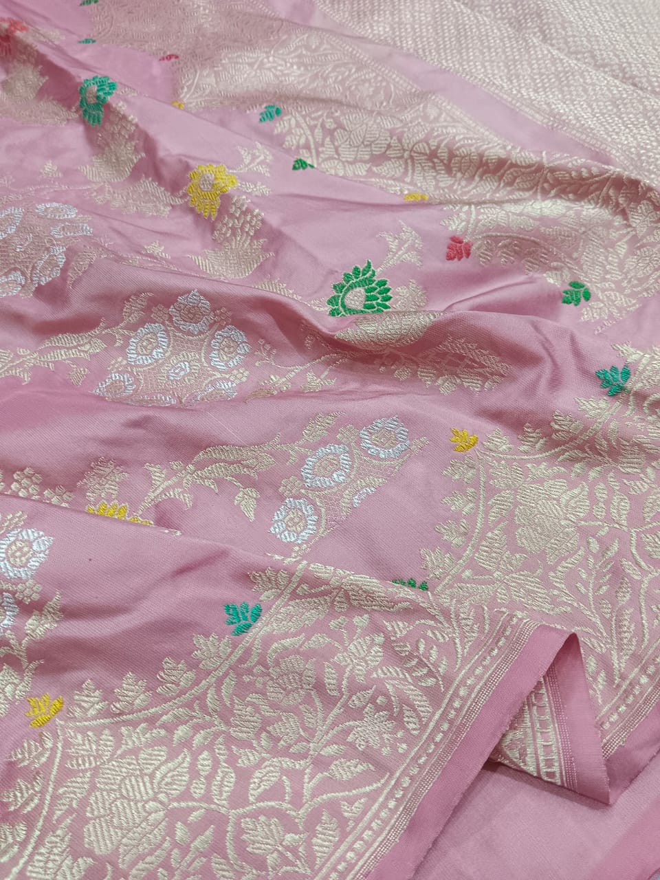 Maharani inspired handwoven Katan silk kadwa saree - Saffronfashionindia