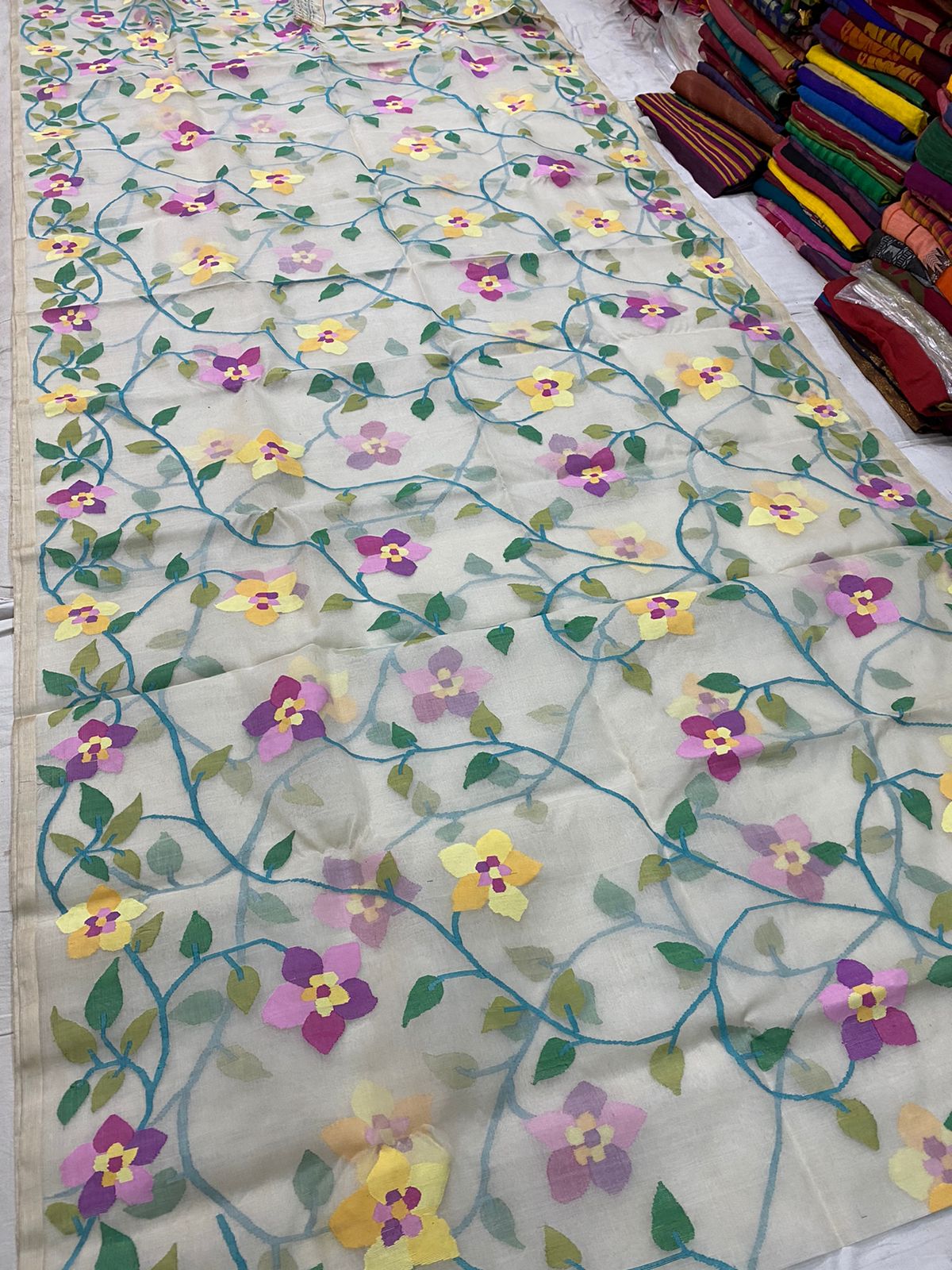 Dilbara handwoven tantuj saree - Saffronfashionindia