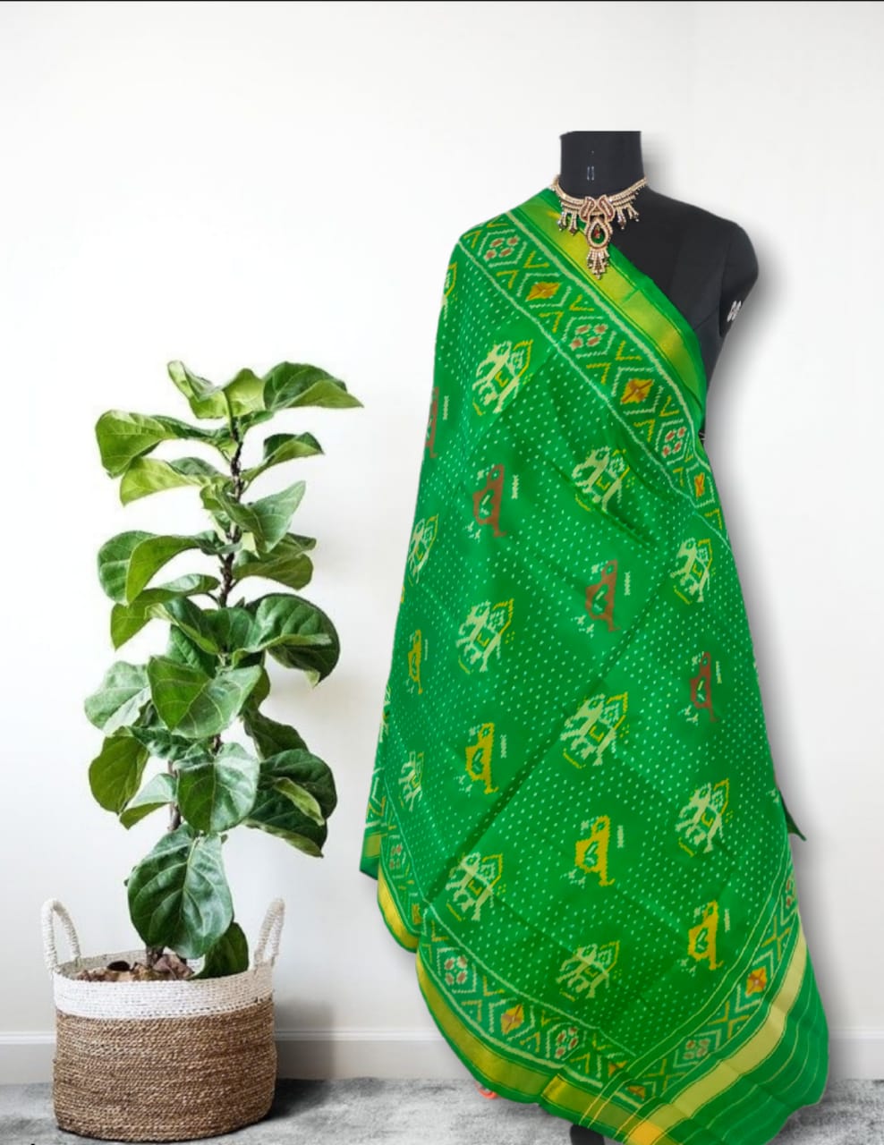 Patola dupatta - Saffronfashionindia