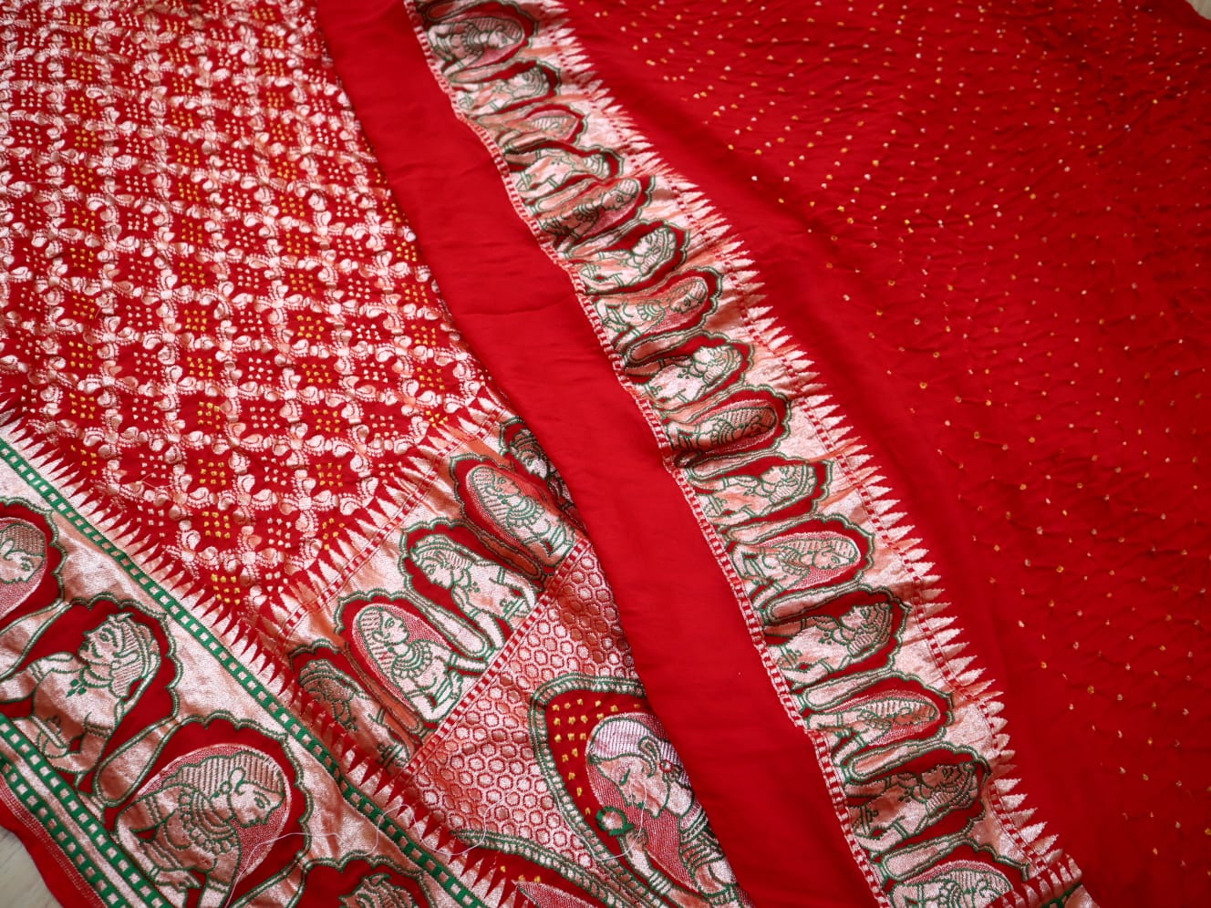 King queen inspired bandhani saree - Saffronfashionindia