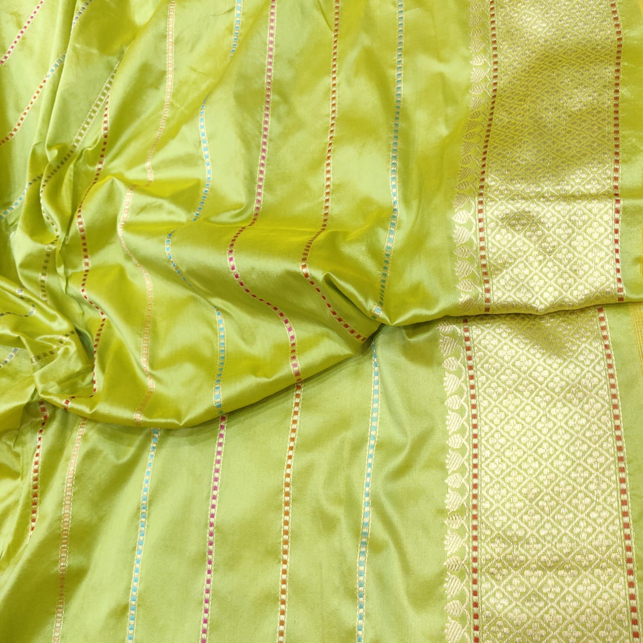 Mahira Katan beautiful saree - Saffronfashionindia