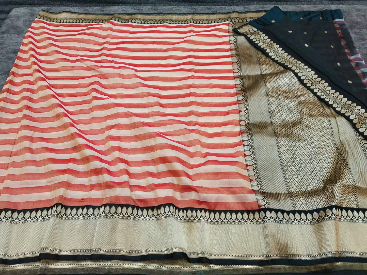 Tissue handloom Banarsi saree - Saffronfashionindia