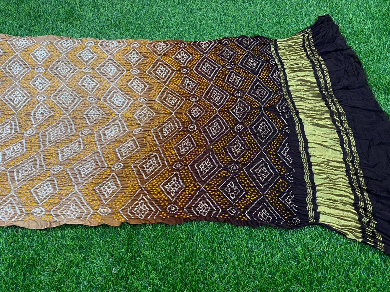 Gazing silk Bandhani dupatta - Saffronfashionindia