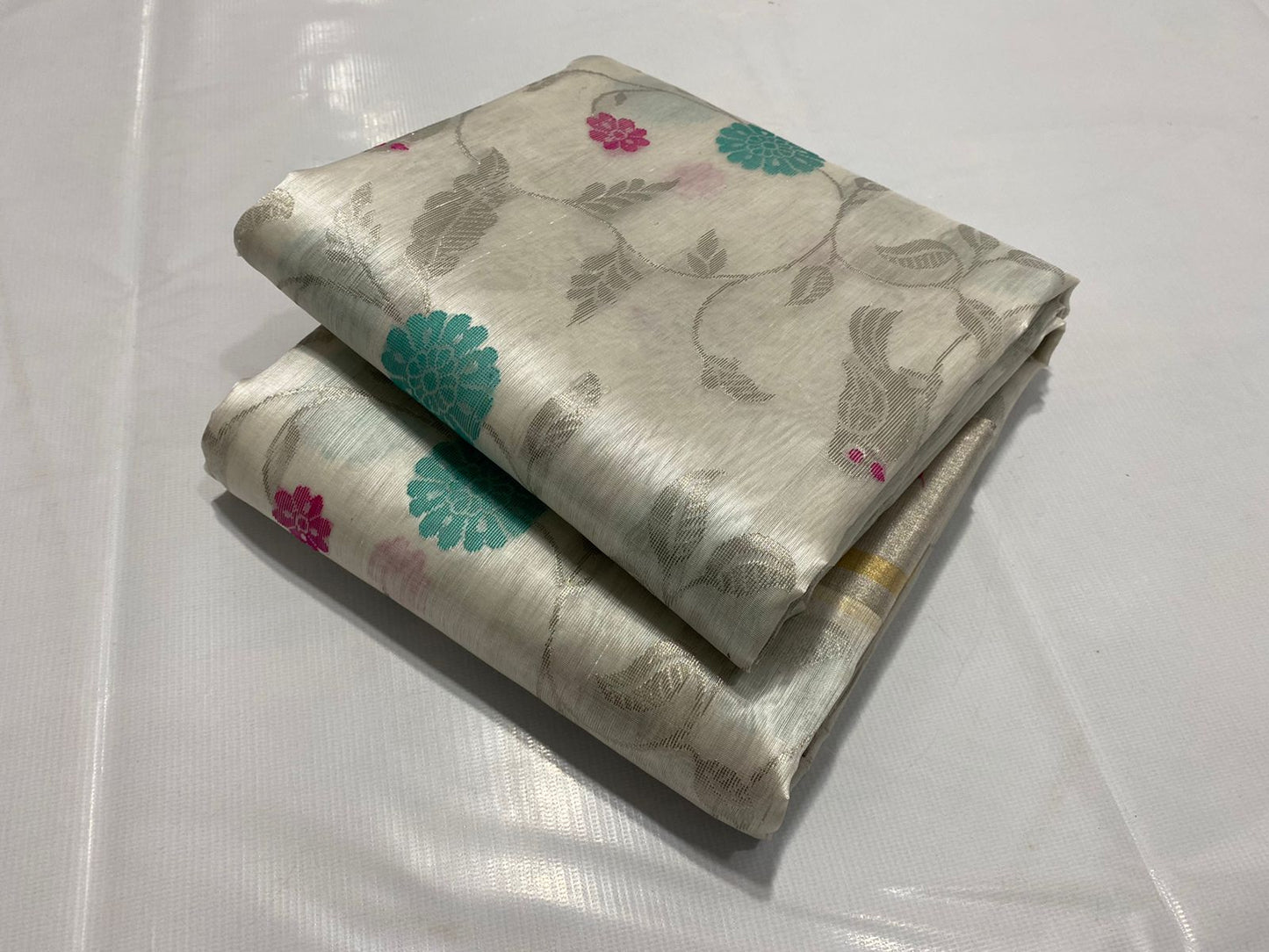 Silver pattu Chanderi saree - Saffronfashionindia