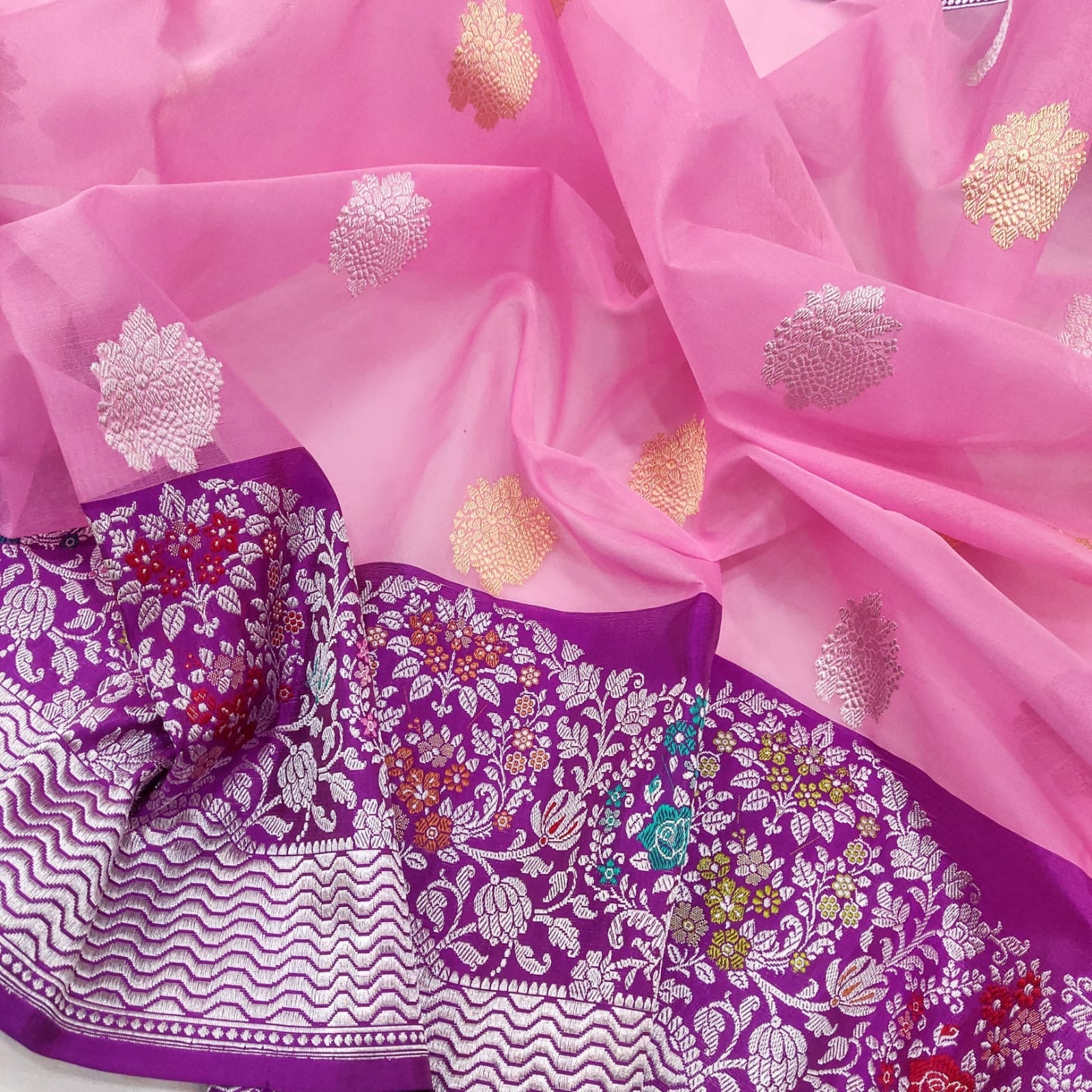 Pink kora kadwa handwoven sarees - Saffronfashionindia