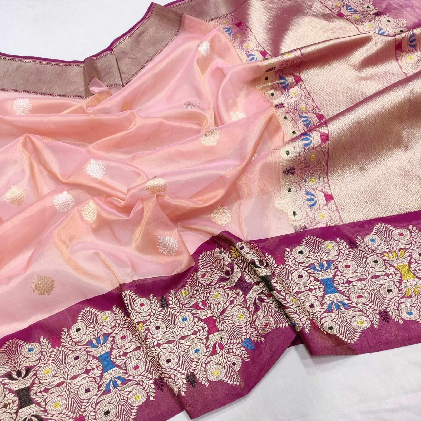 Kaniksha tissue handwoven kadwa saree - Saffronfashionindia