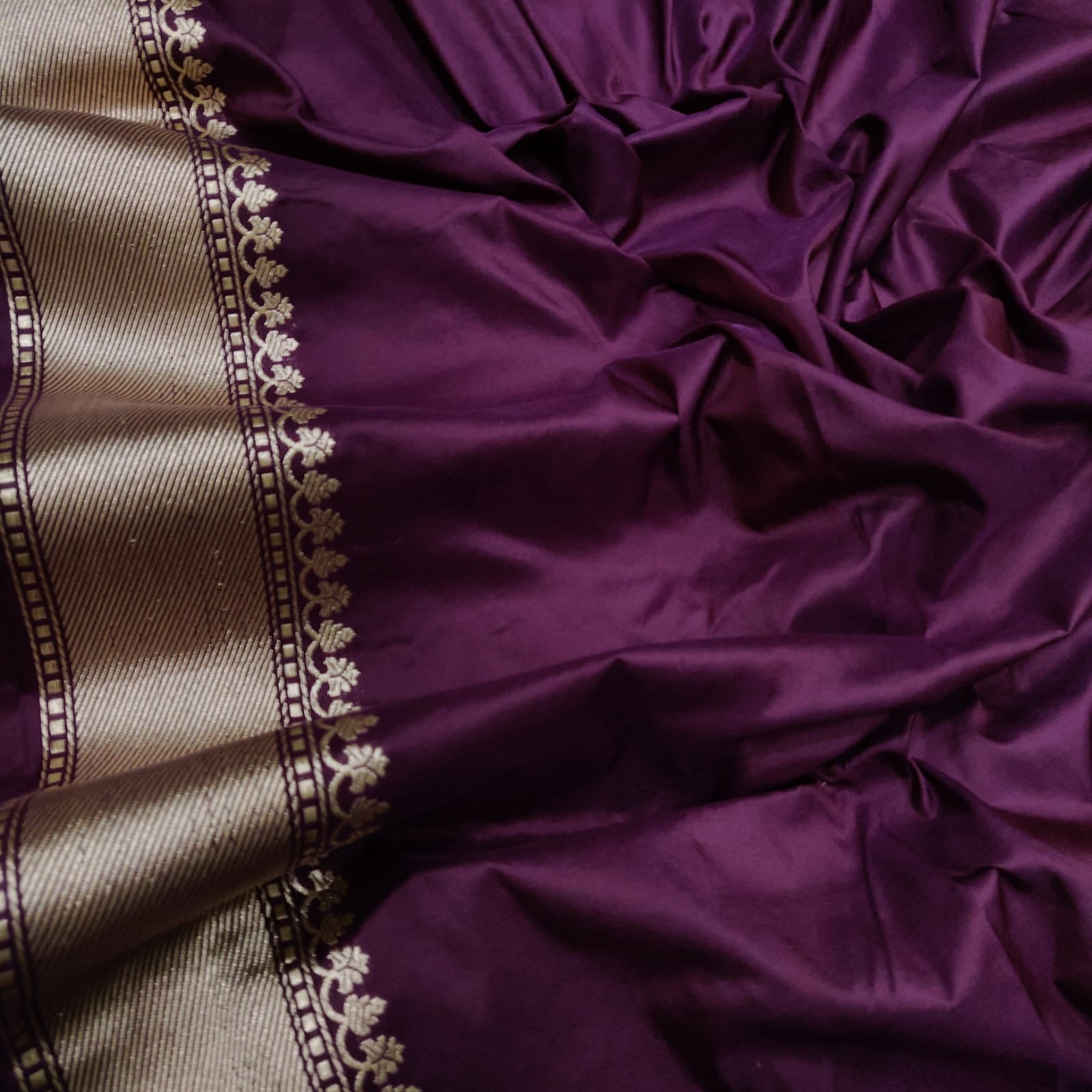 Zari katan handwoven kadwa saree silk sarees - Saffronfashionindia