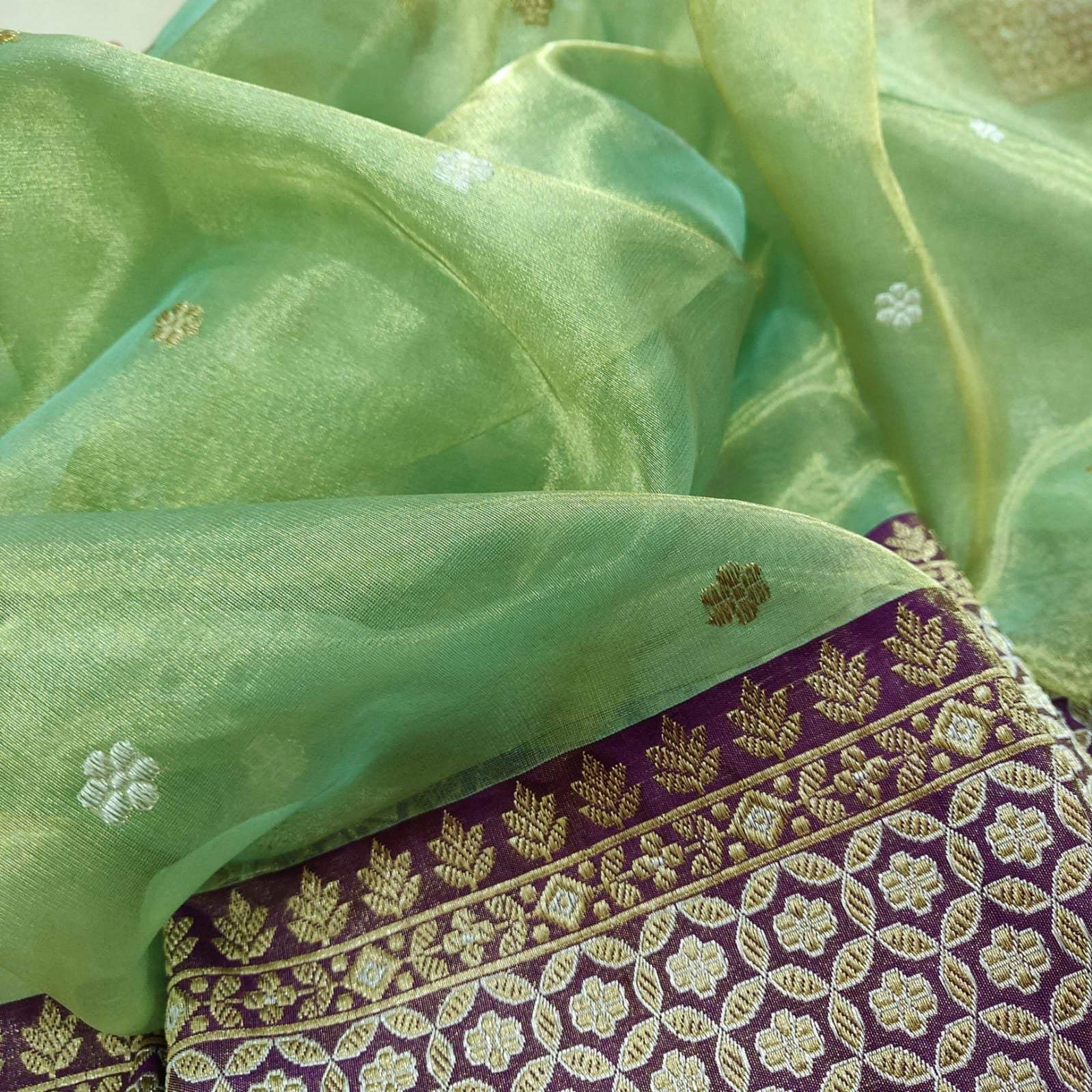 Green tissue handwoven Zari saree Indian sarees - Saffronfashionindia