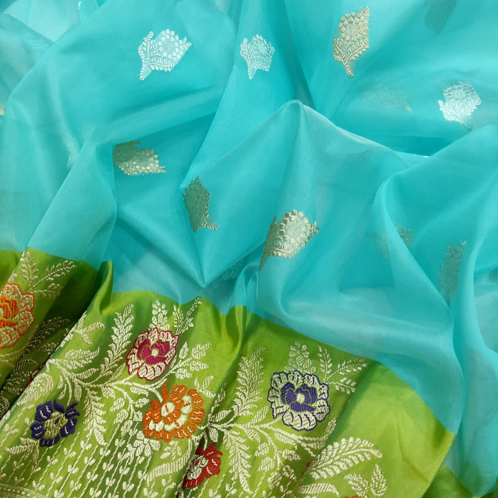 Sanida kora handwoven exclusive sarees - Saffronfashionindia