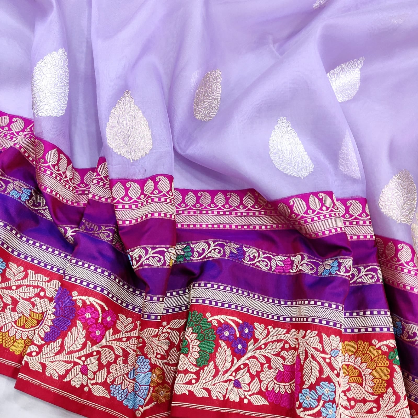 Moumita Kora handwoven saree - Saffronfashionindia