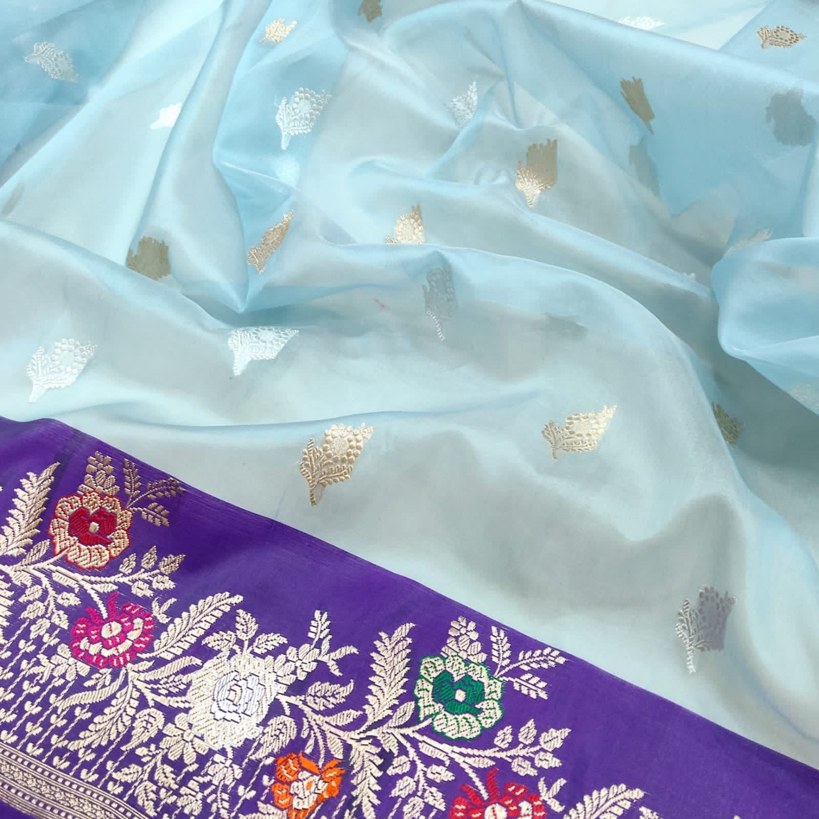 Kivera Kora handwoven kadwa saree - Saffronfashionindia