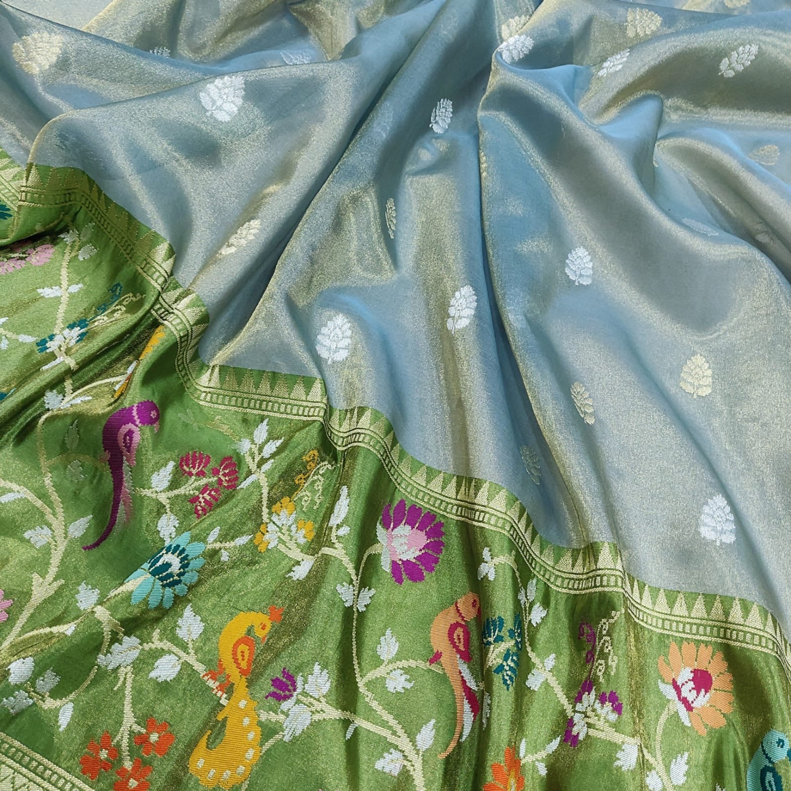 pure Tissue Handwoven silver gold Zari saree - Saffronfashionindia