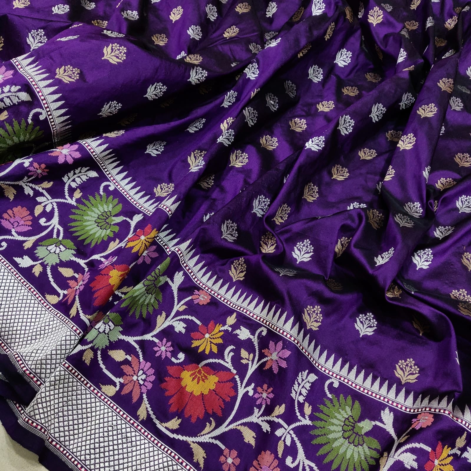 Ramaini Exclusive Katan Silk Handwoven Saree - Saffronfashionindia