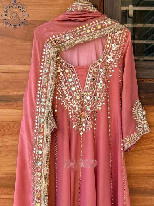 Untitled Feb26_04:10 SaffronFashion