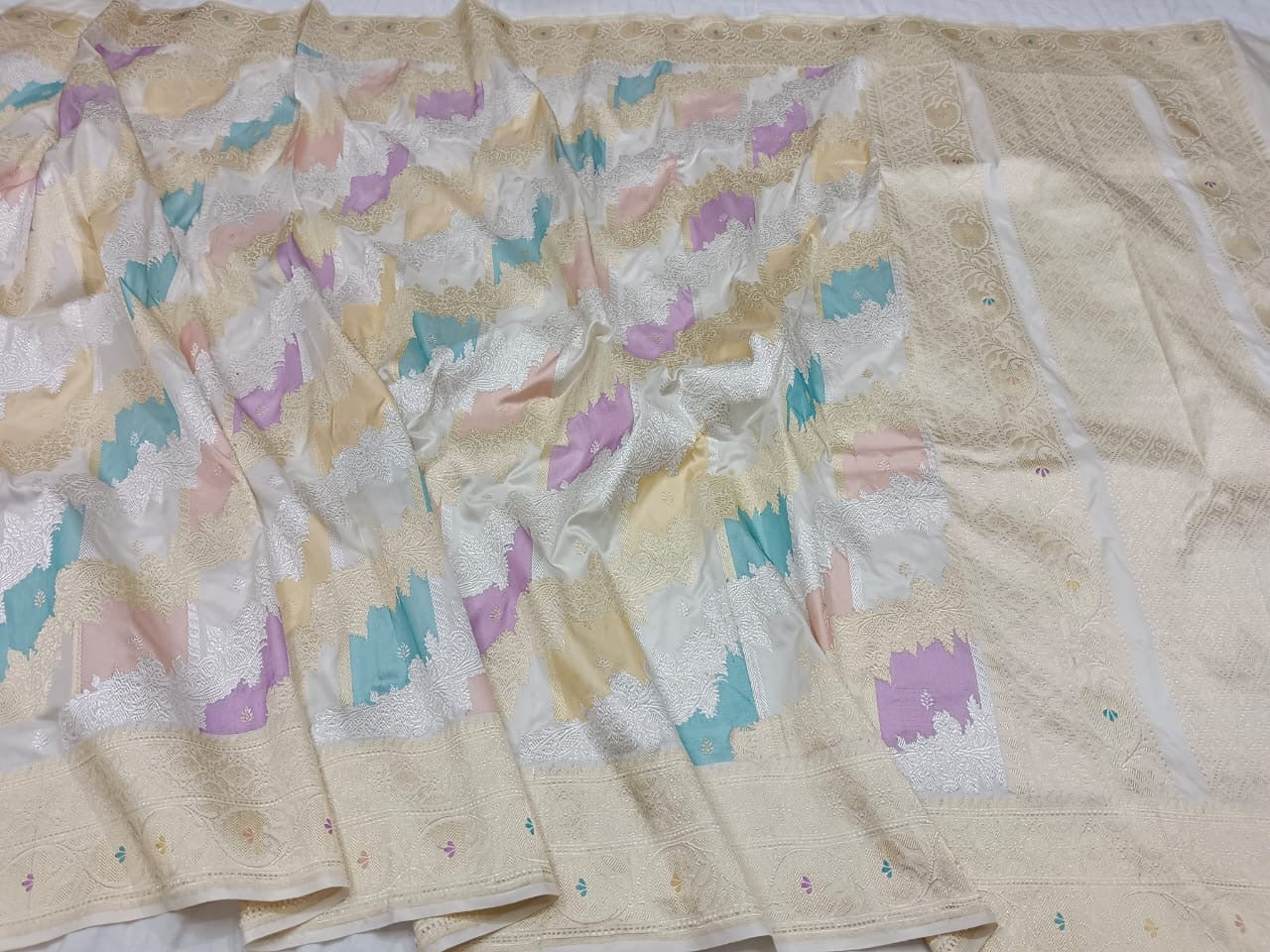 Kaveri banarsi katan silk saree Rangkat Saree - Saffronfashionindia