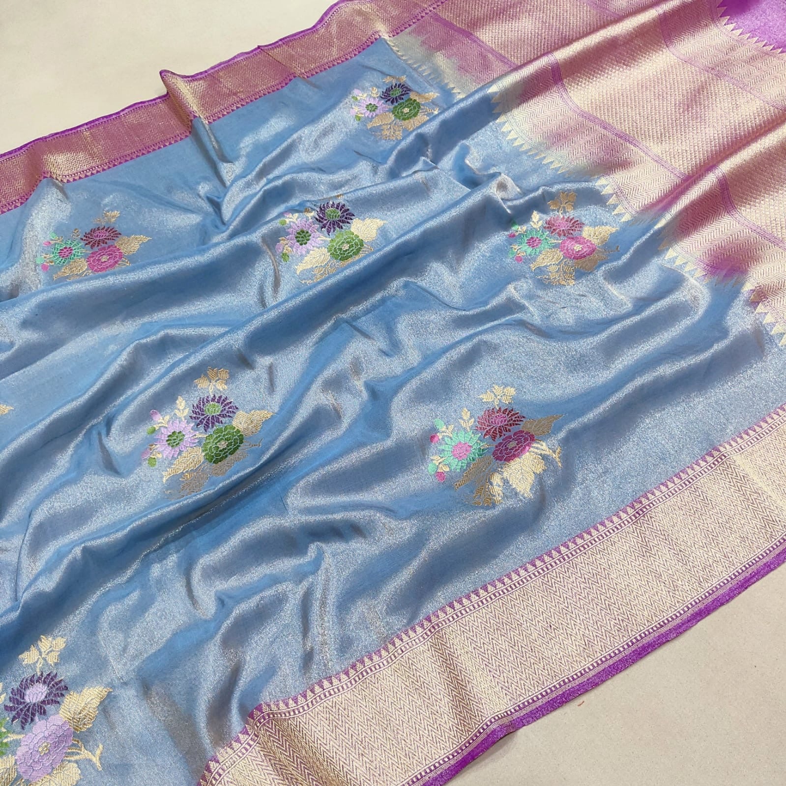 Ektara Tissue Zari Handwoven Sarees - Saffronfashionindia