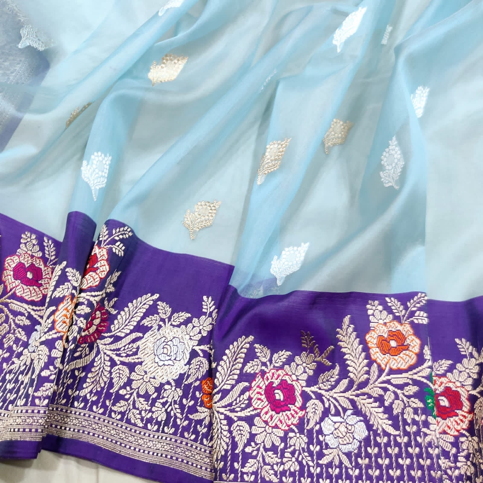 Kivera Kora handwoven kadwa saree - Saffronfashionindia