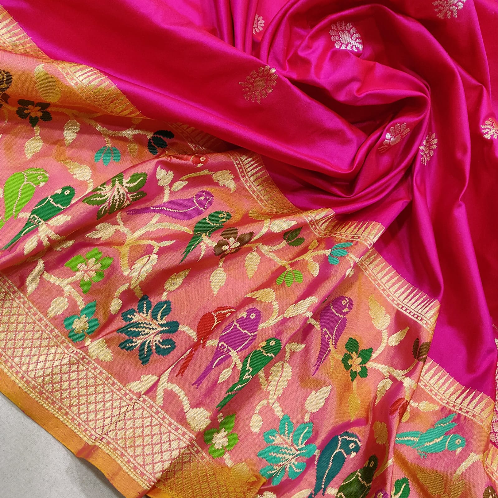 Avani Katan handwoven silk sarees - Saffronfashionindia