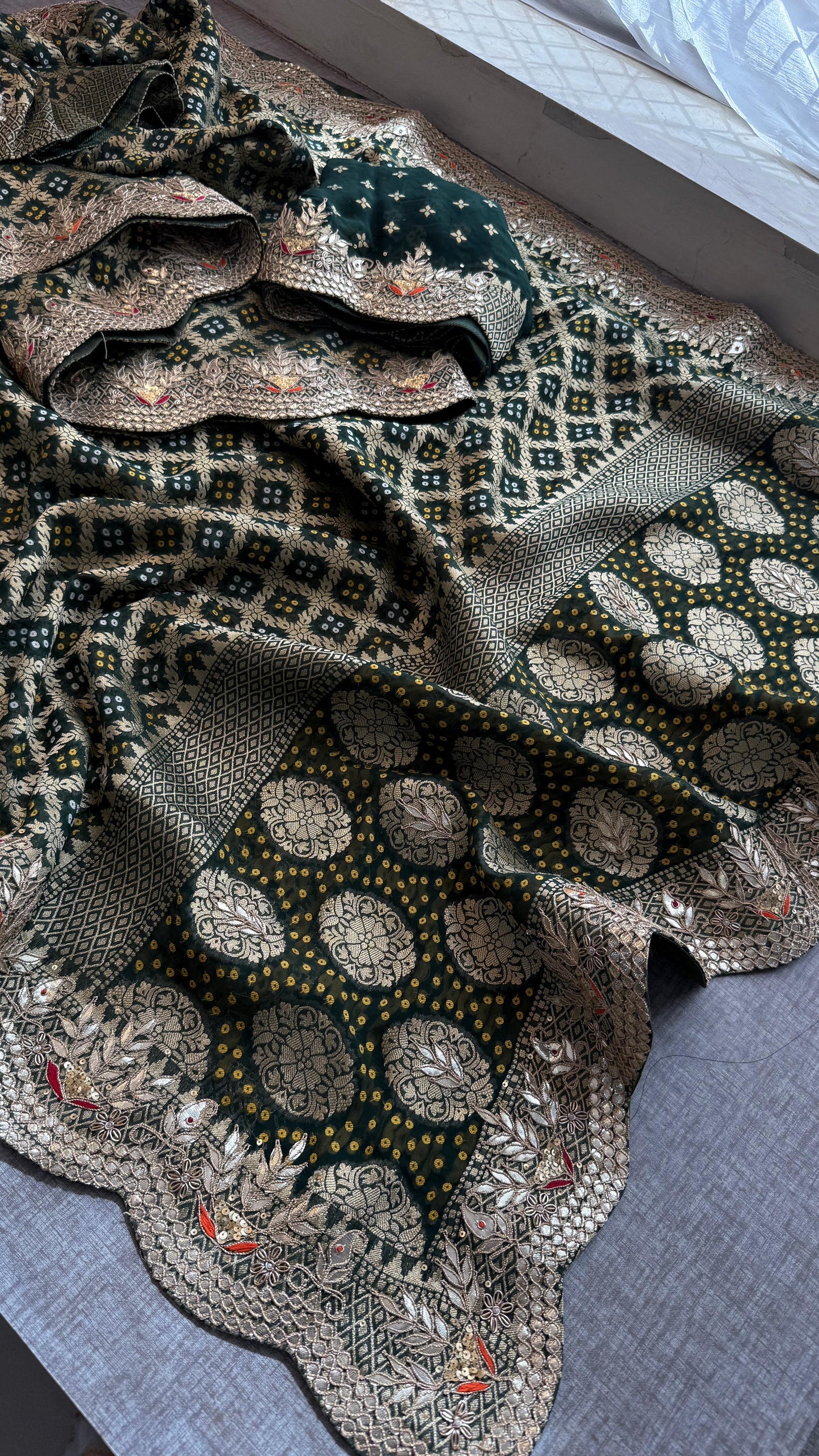 Vahisha gorgette saree Khaddi gorgette sarees Indian sari blouse - Saffronfashionindia