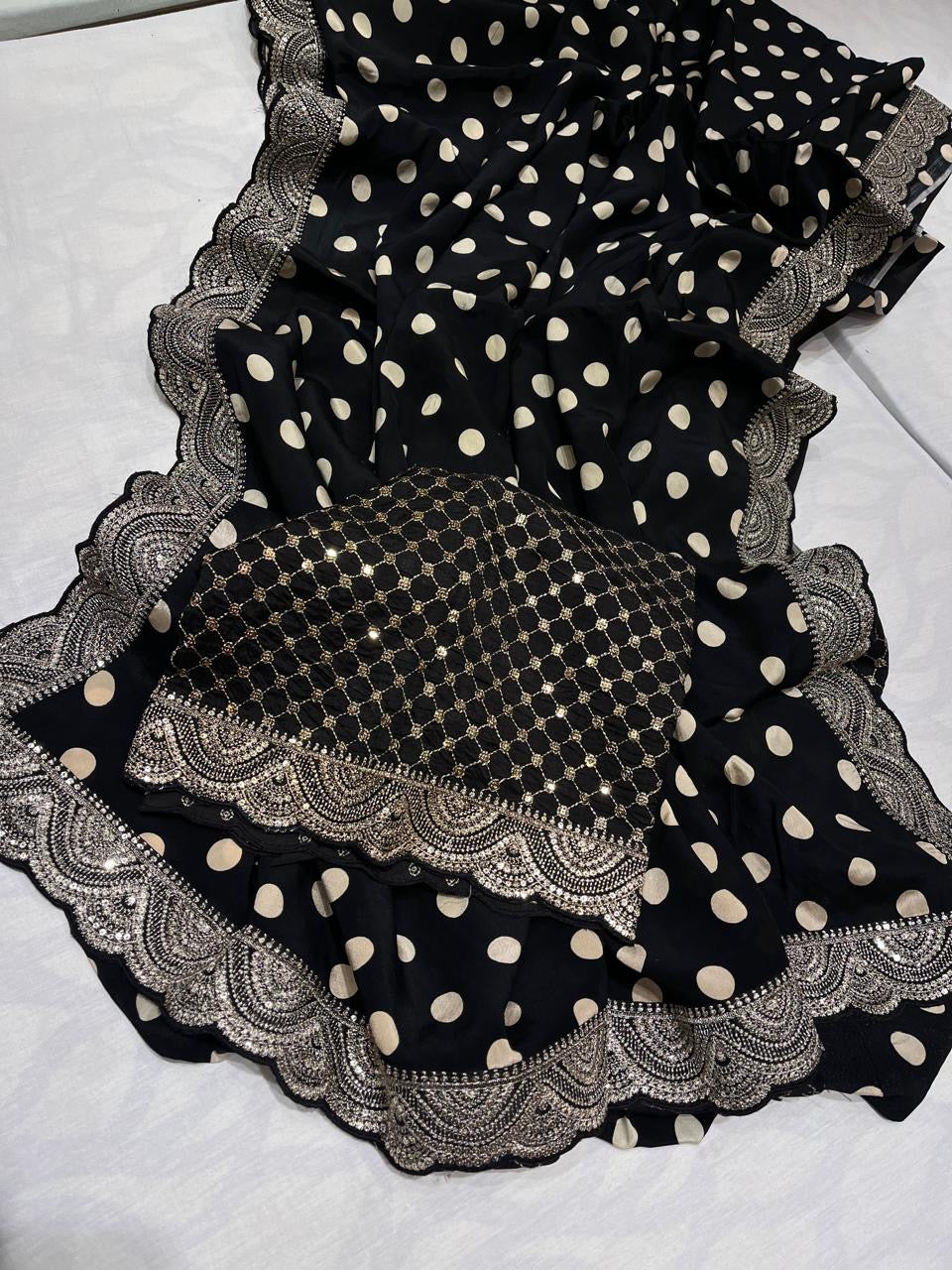 Retro inspired printed Saree Handwork border saree - Saffronfashionindia