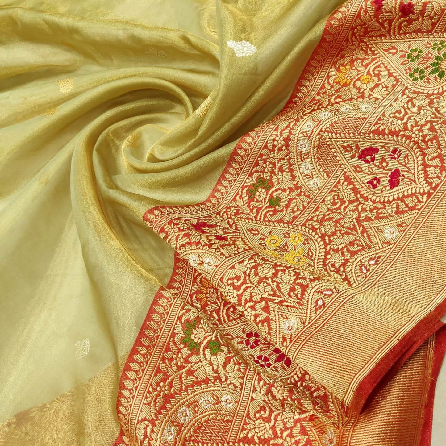 Ektara handwoven tissue kora saree - Saffronfashionindia