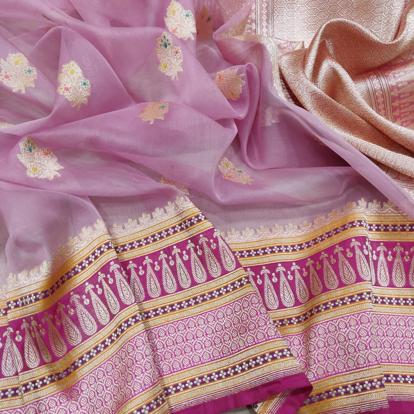 Reshma kora handwoven saree kadwa saree - Saffronfashionindia