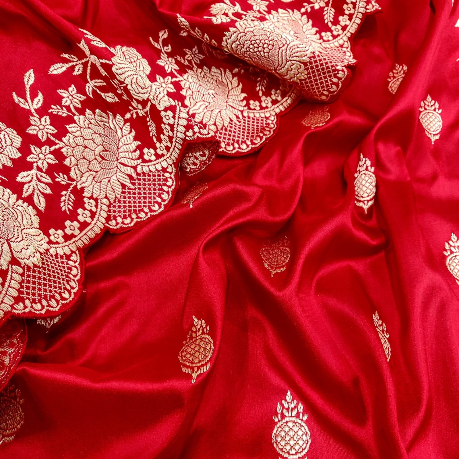 Bridal inspired red Katan kadwa handwoven saree - Saffronfashionindia