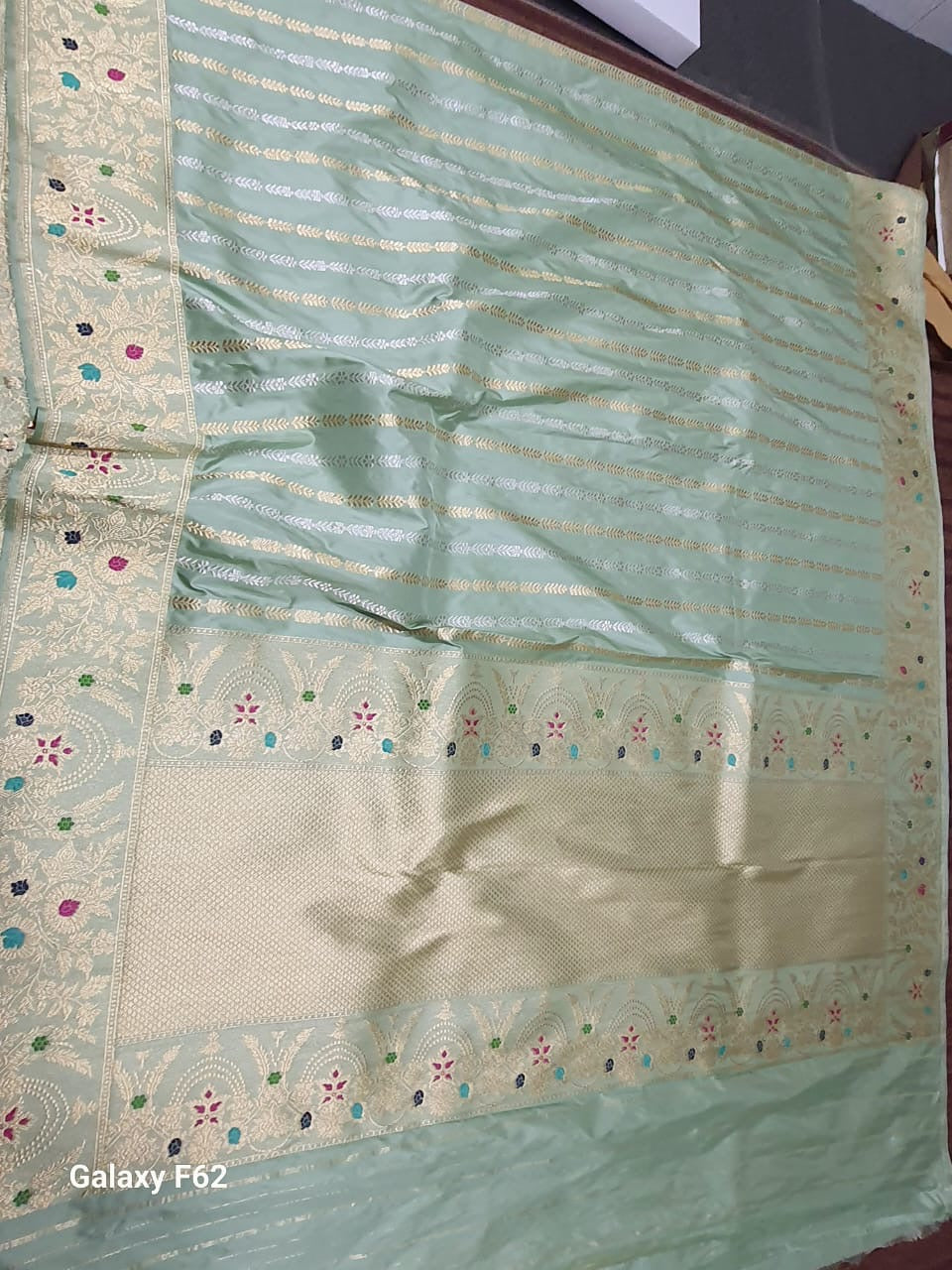 Livisha banarsee handloom kadwa sarees - Saffronfashionindia