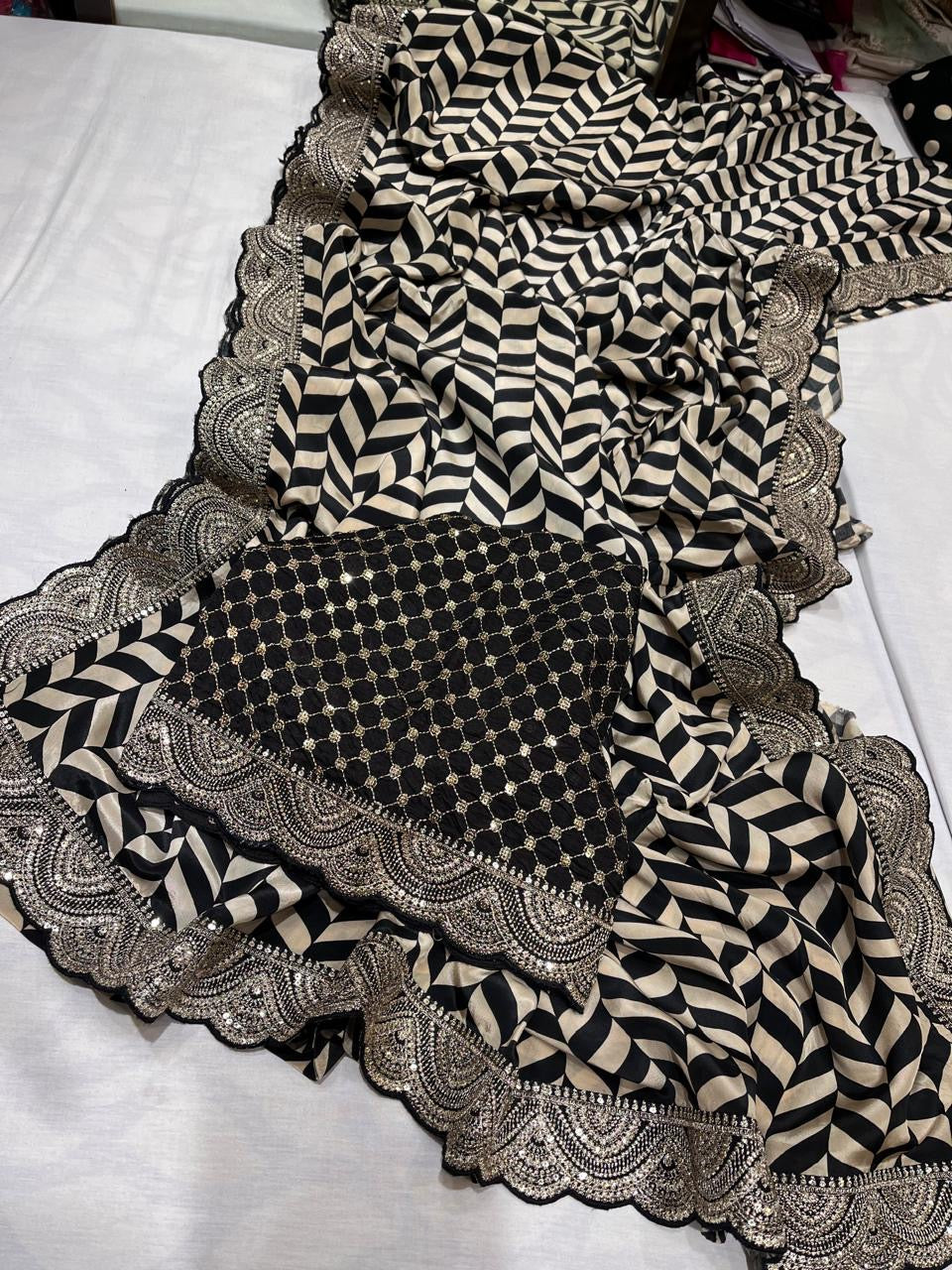 Retro inspired printed Saree Handwork border saree - Saffronfashionindia