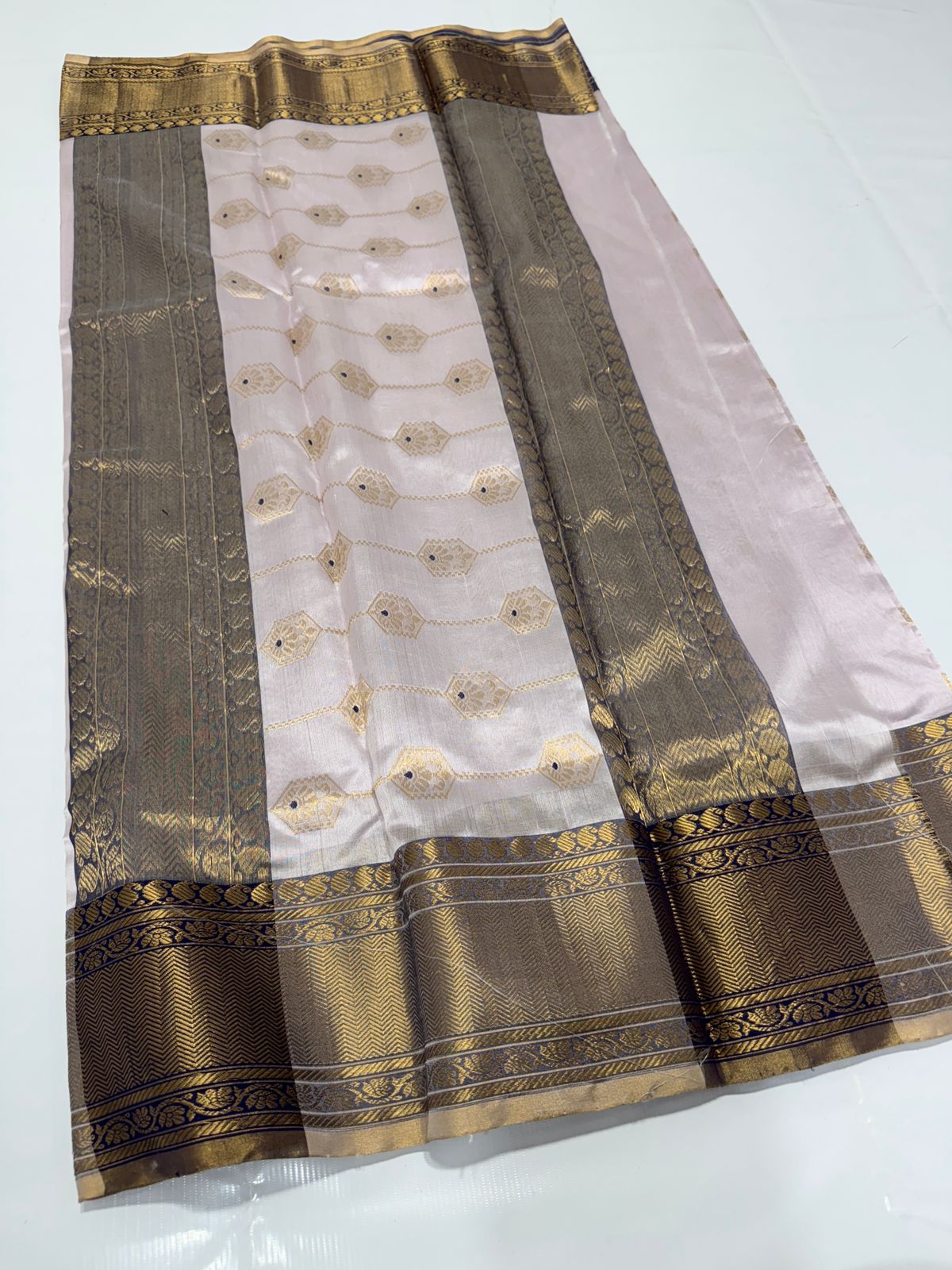 Elegant Chanderi saree pattu silk sarees blouse - Saffronfashionindia