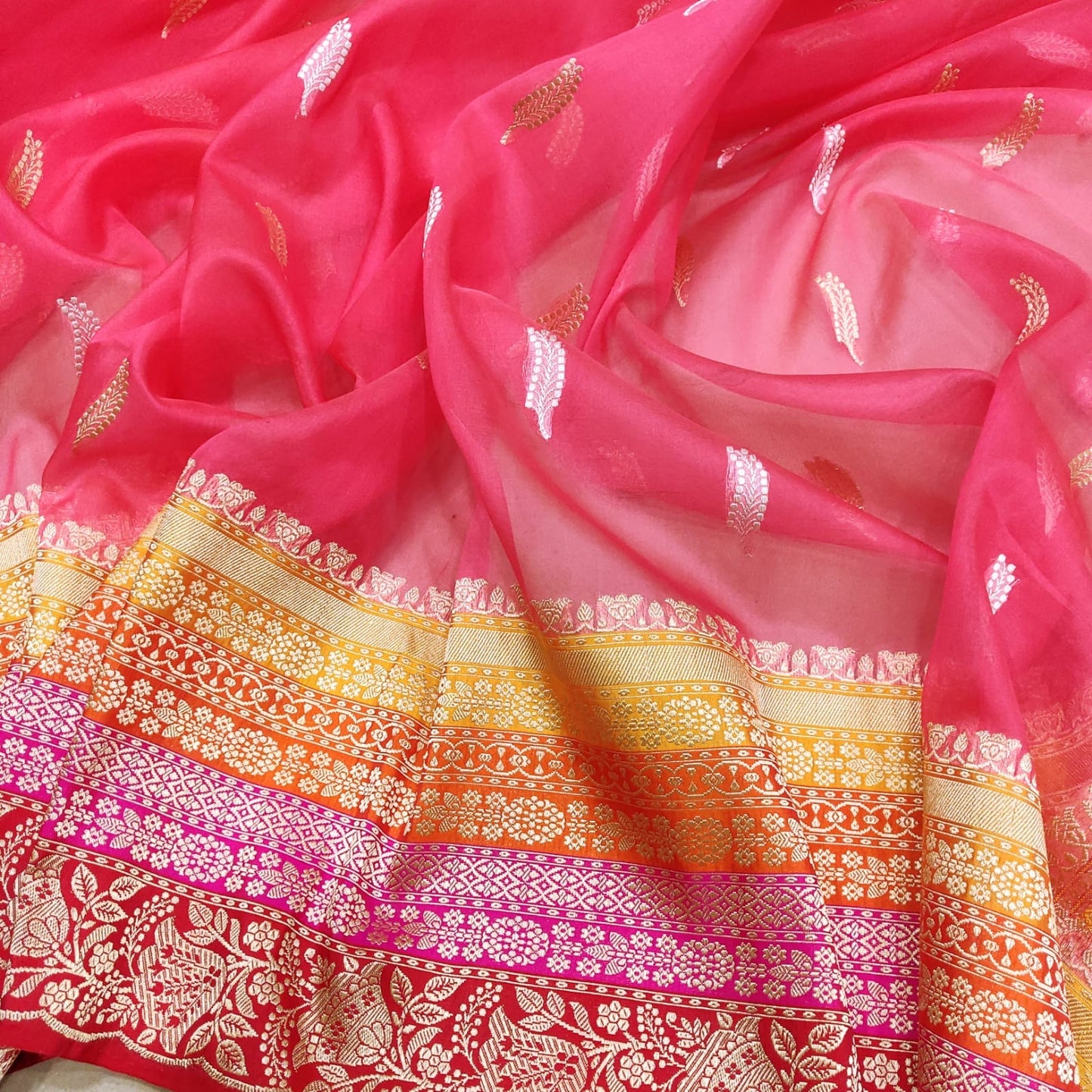 Ravisha kora handwoven sarees - Saffronfashionindia