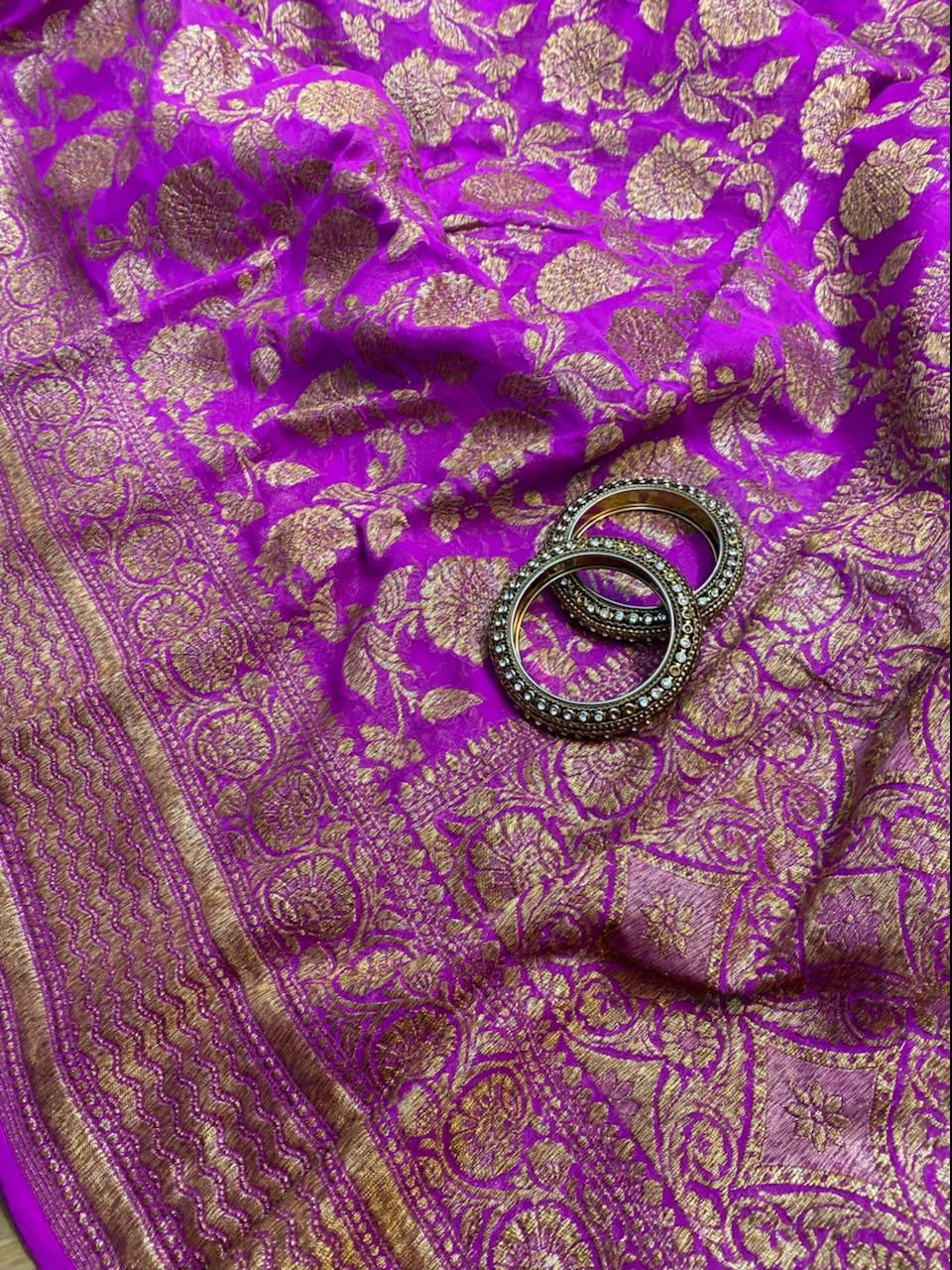 Rivika Gorgette Saree Banarsi Saree weaving Sari - Saffronfashionindia