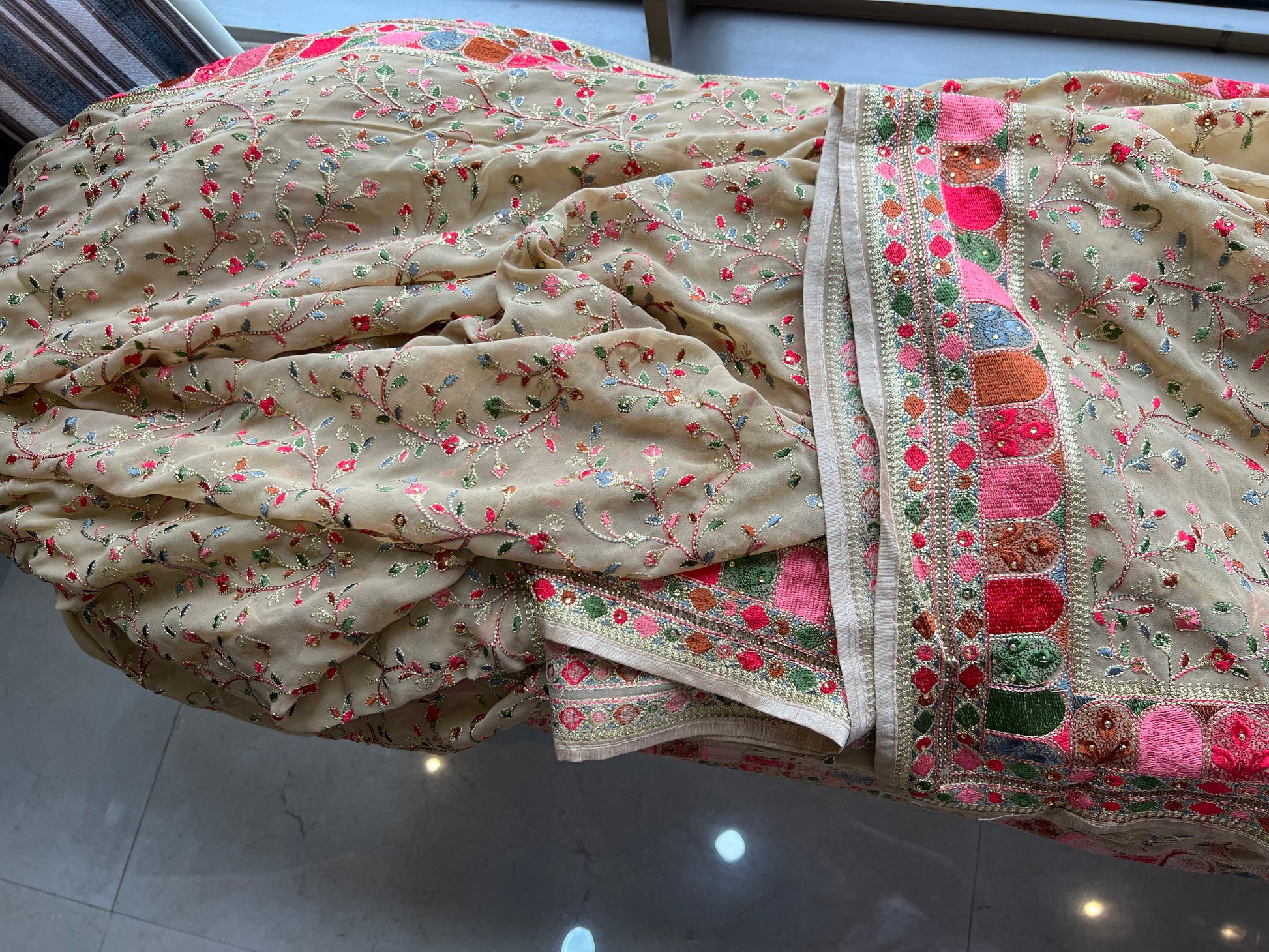 Beige Gorgette Saree Indian beautiful saree blouse - Saffronfashionindia