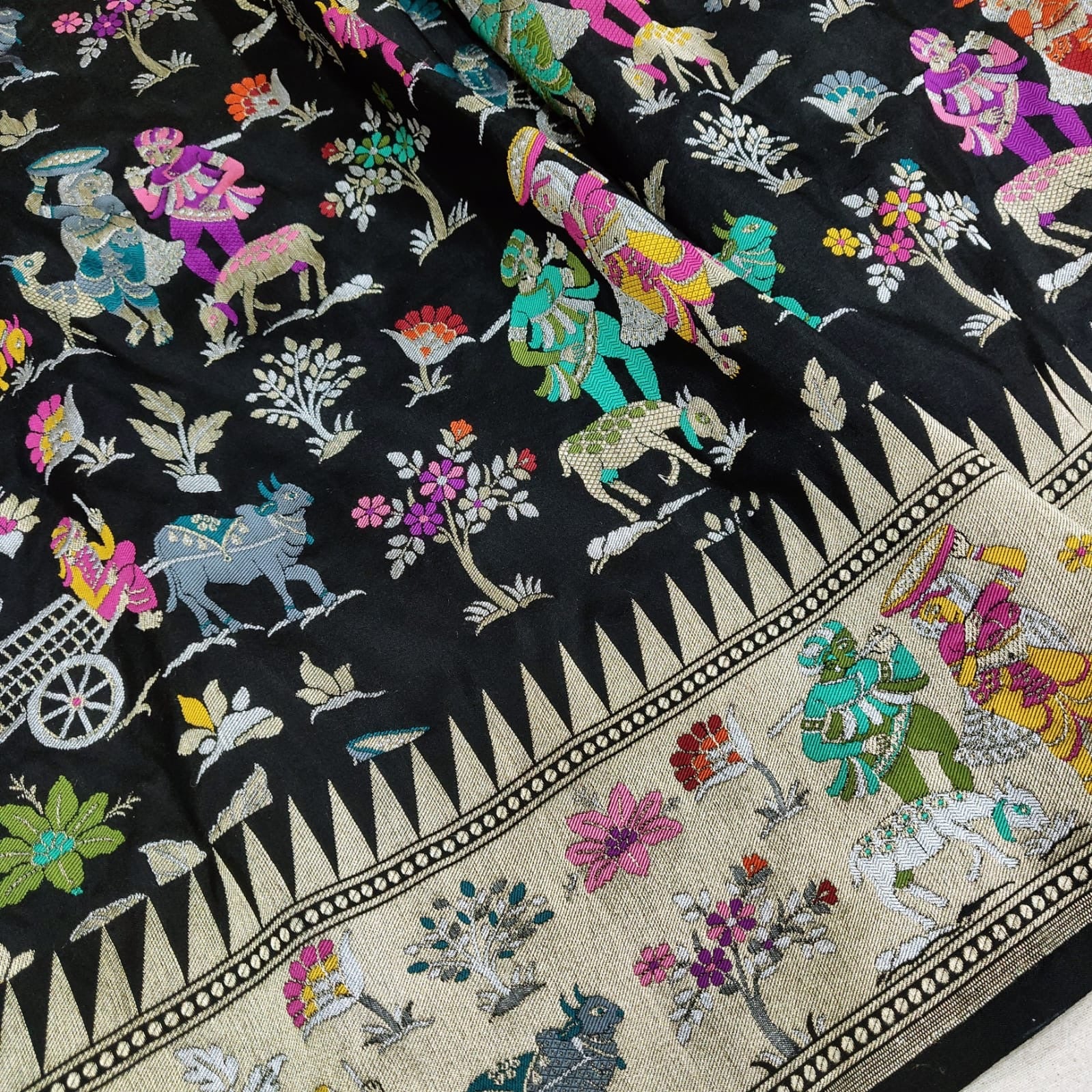 Black Katan Handwoven Zari Saree Resham Saree Indian - Saffronfashionindia