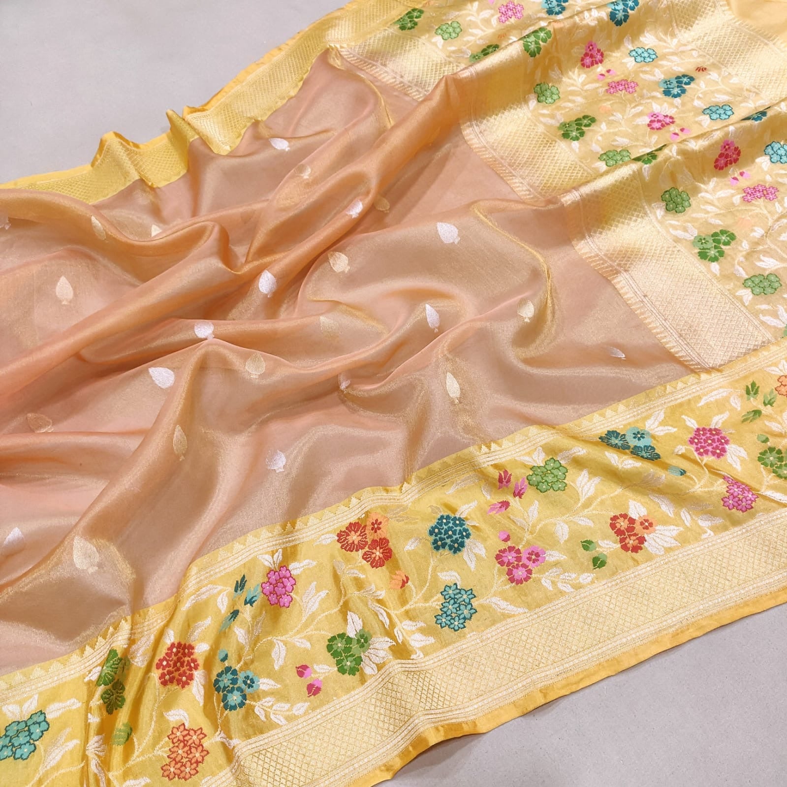 Silver gold Zari butis saree handwoven saree tissue sari - Saffronfashionindia