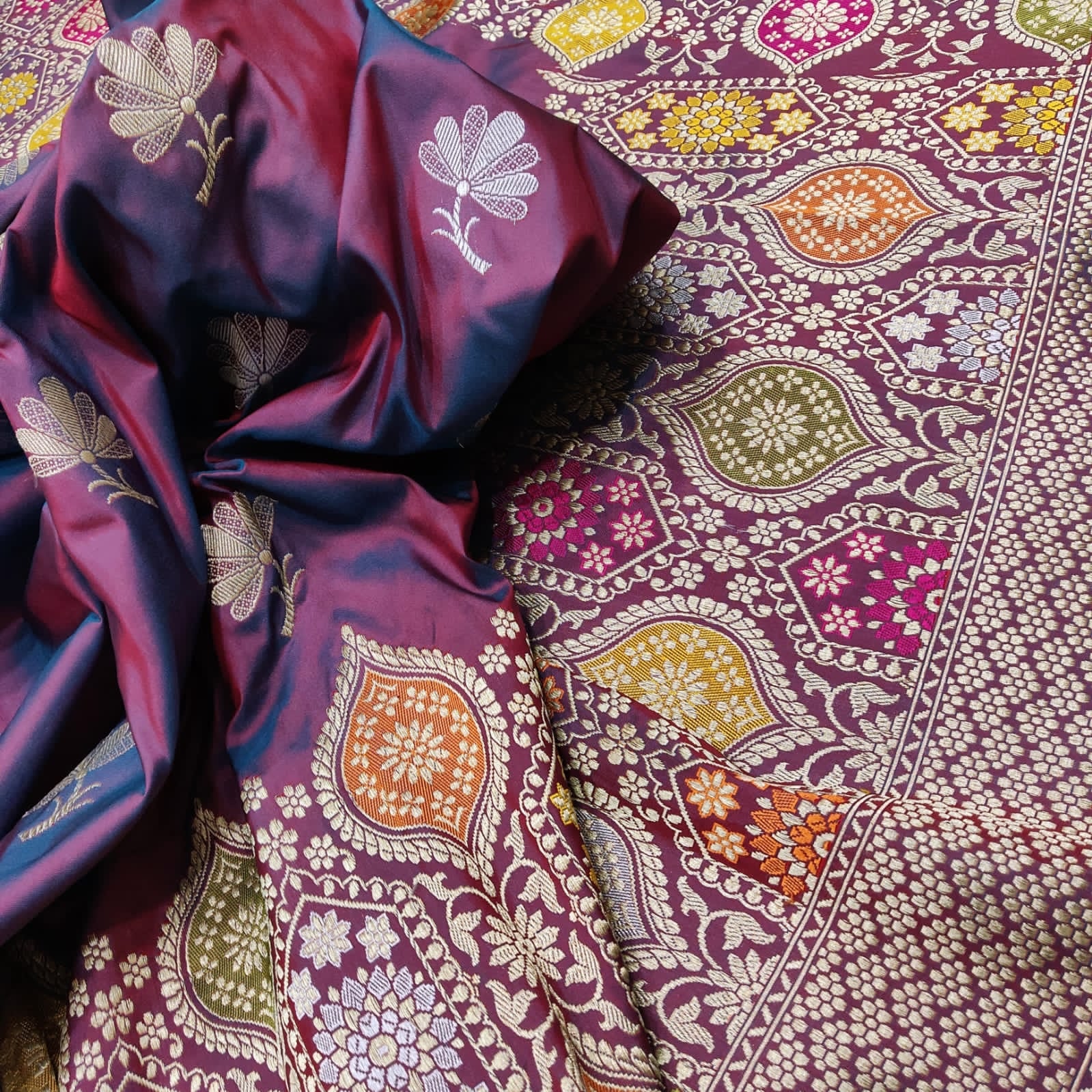 Lilan Katan silk handwoven kadwa sarees - Saffronfashionindia