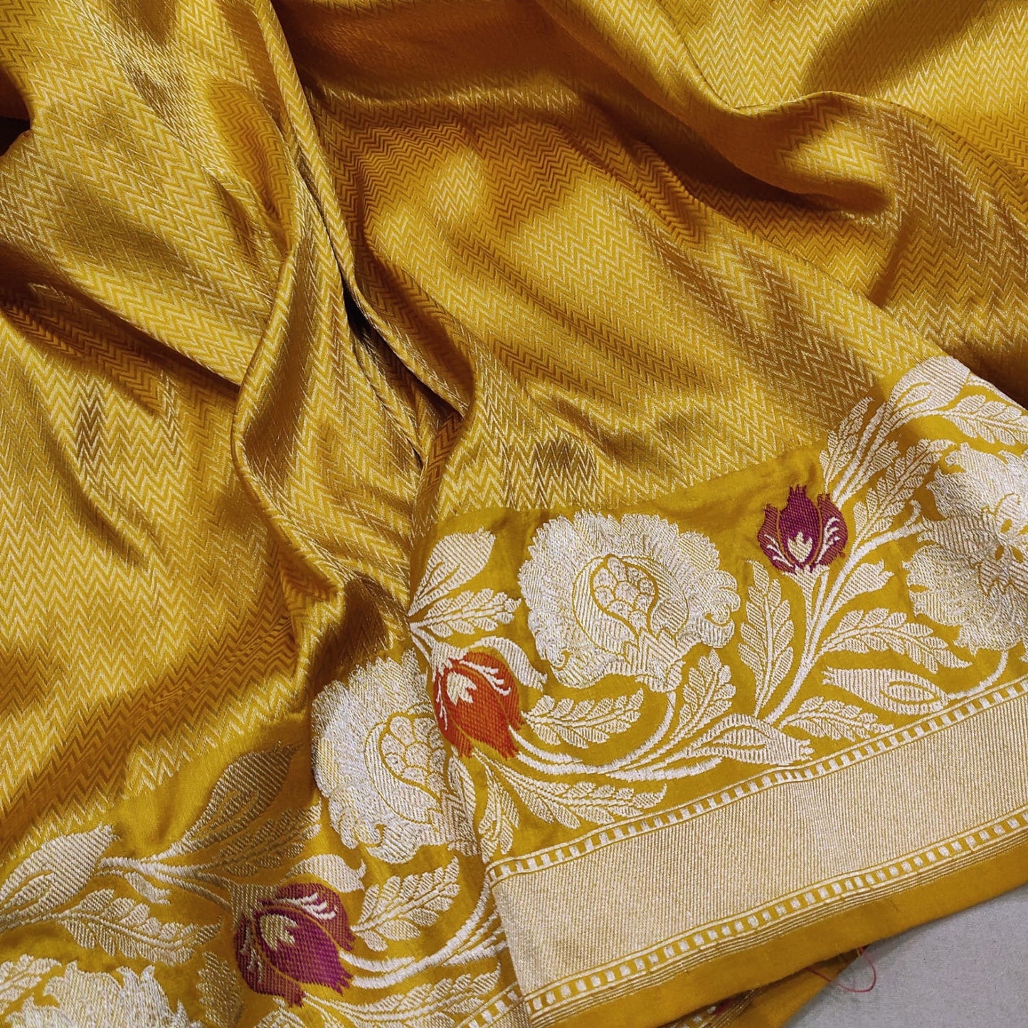 Mahiva katan silk saree handwoven sarees blouse - Saffronfashionindia