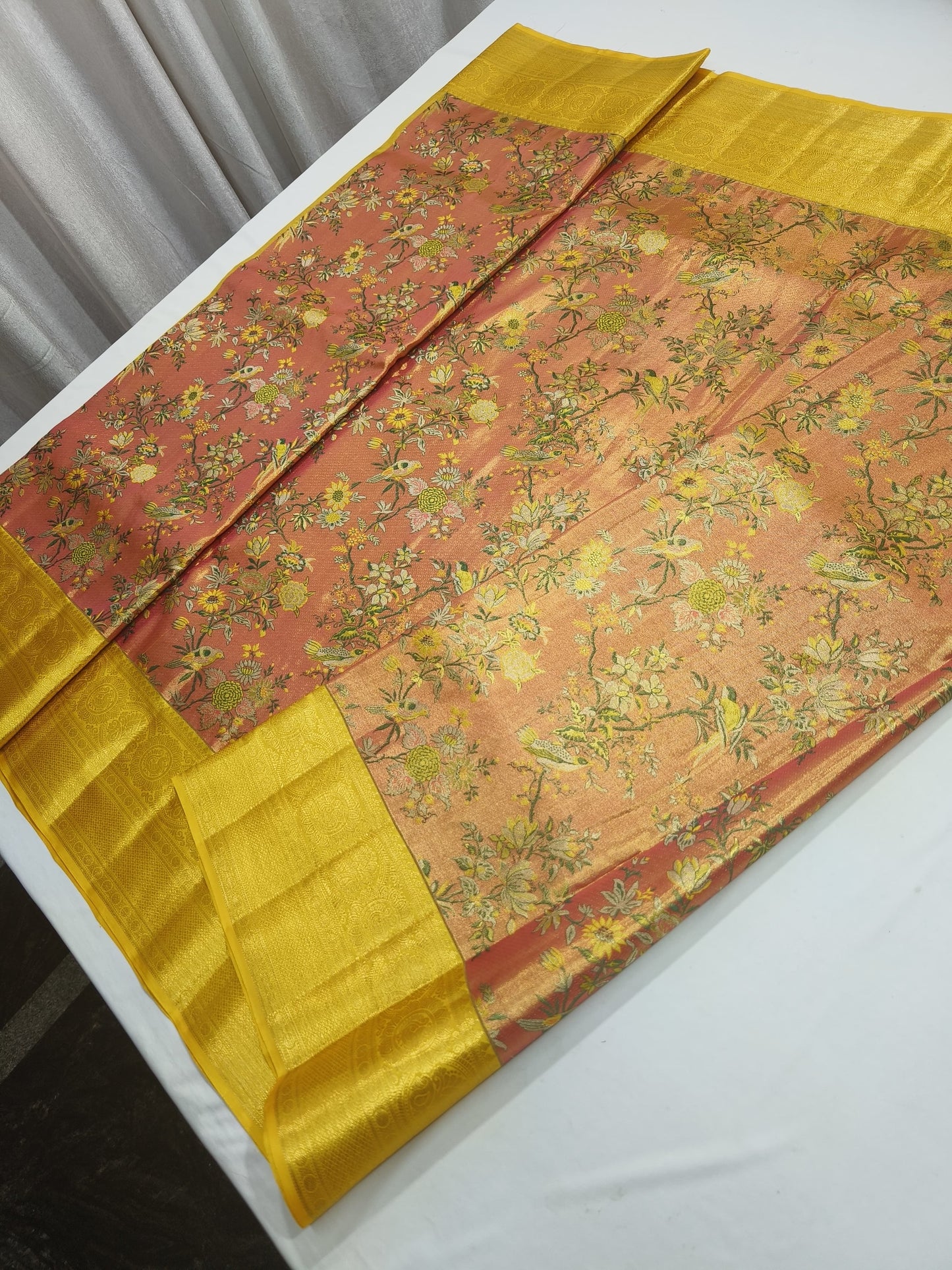 Inayat Indian traditional saree Kanjeevaram sarees - Saffronfashionindia