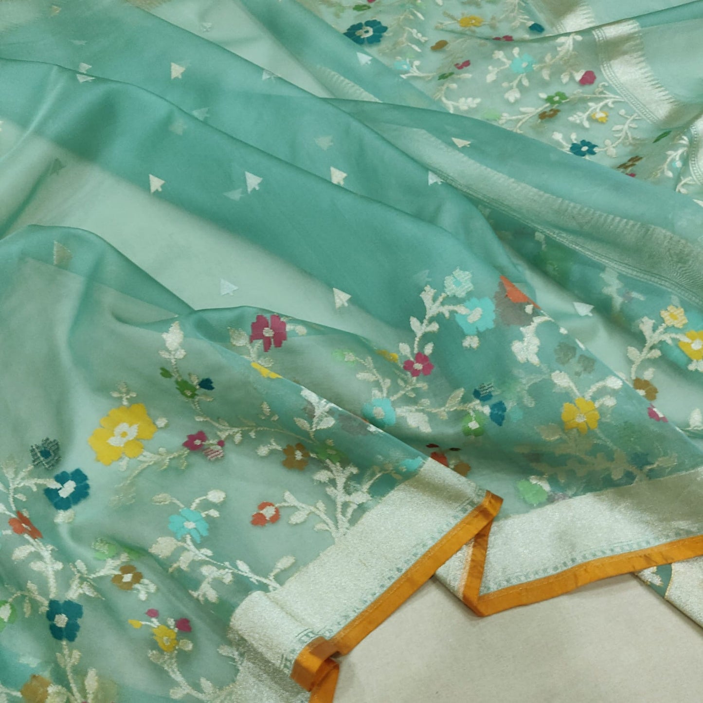 Green ektara Jamdani saree Kora saree Indian sarees blouse - Saffronfashionindia