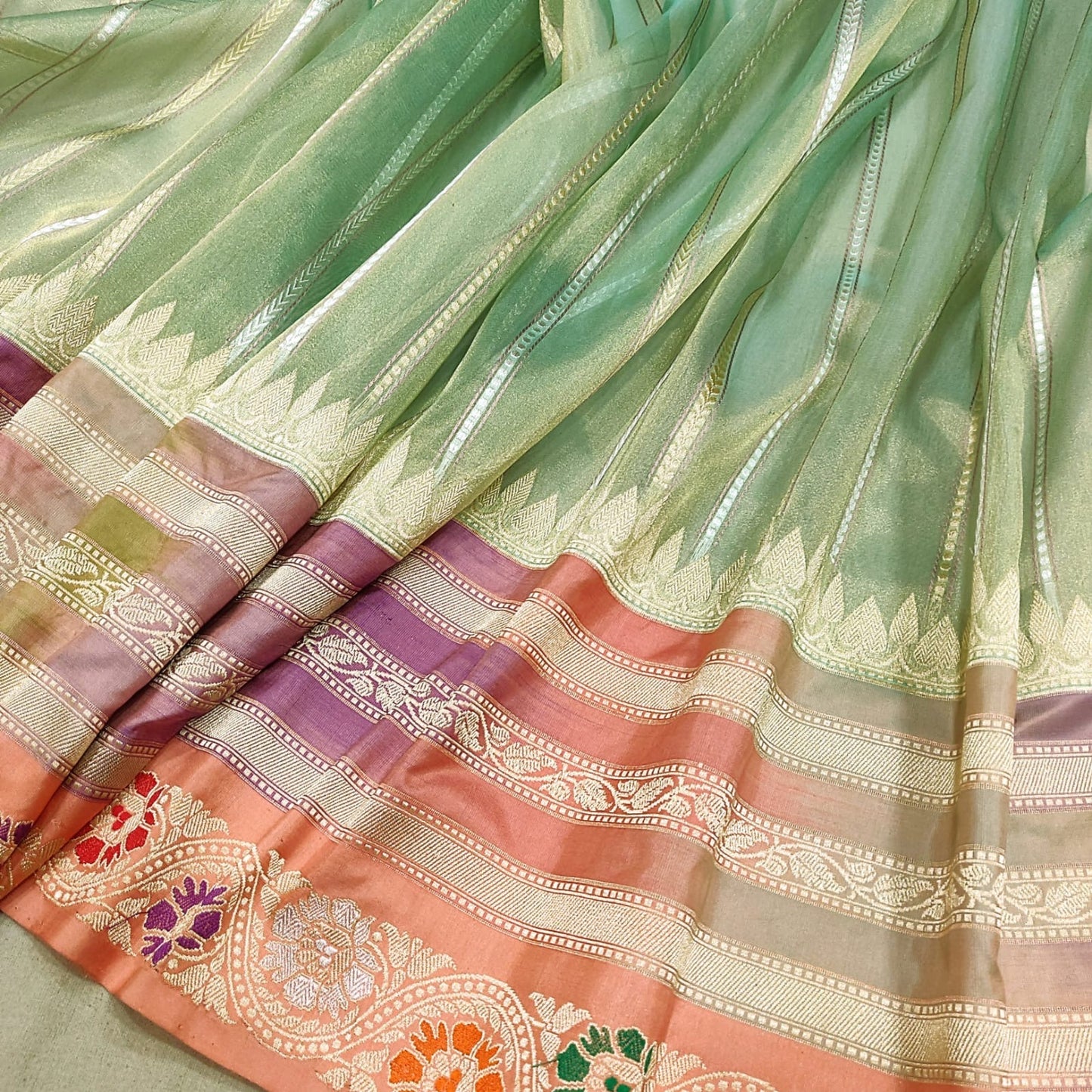 Green Tissue Handwoben kadwa saree Indian sari - Saffronfashionindia