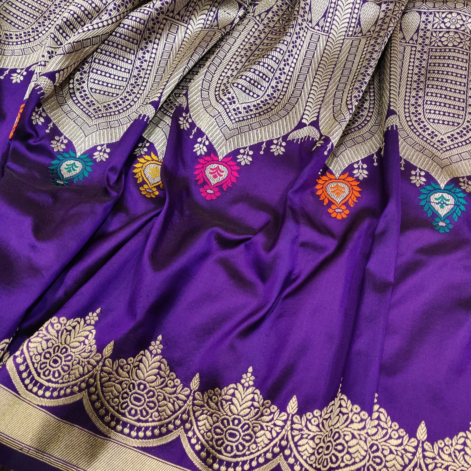 Anvesha katan silk Indian Handwoven Sarees - Saffronfashionindia