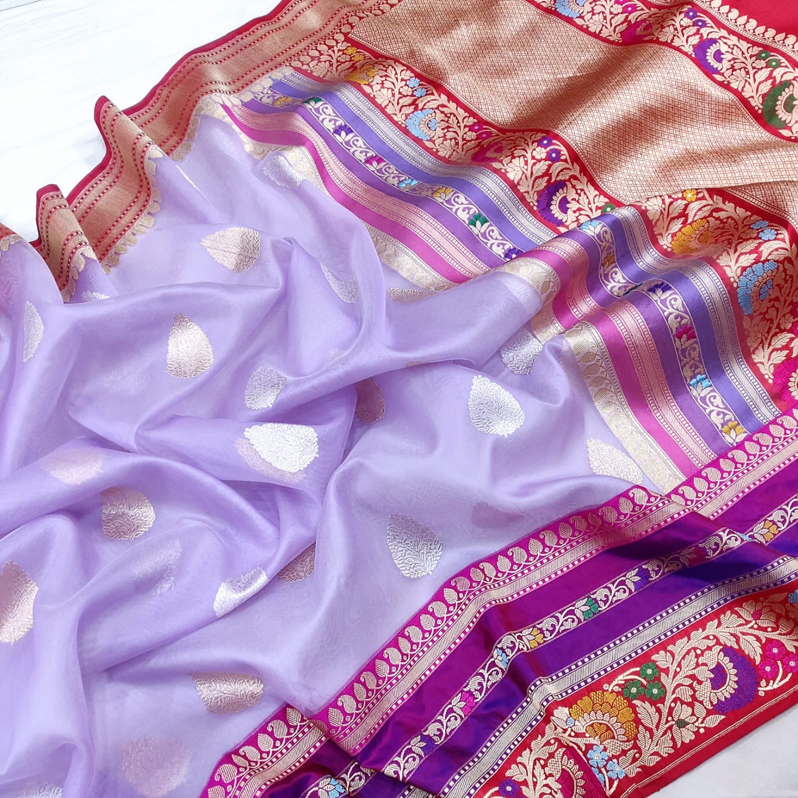 Moumita Kora handwoven saree - Saffronfashionindia
